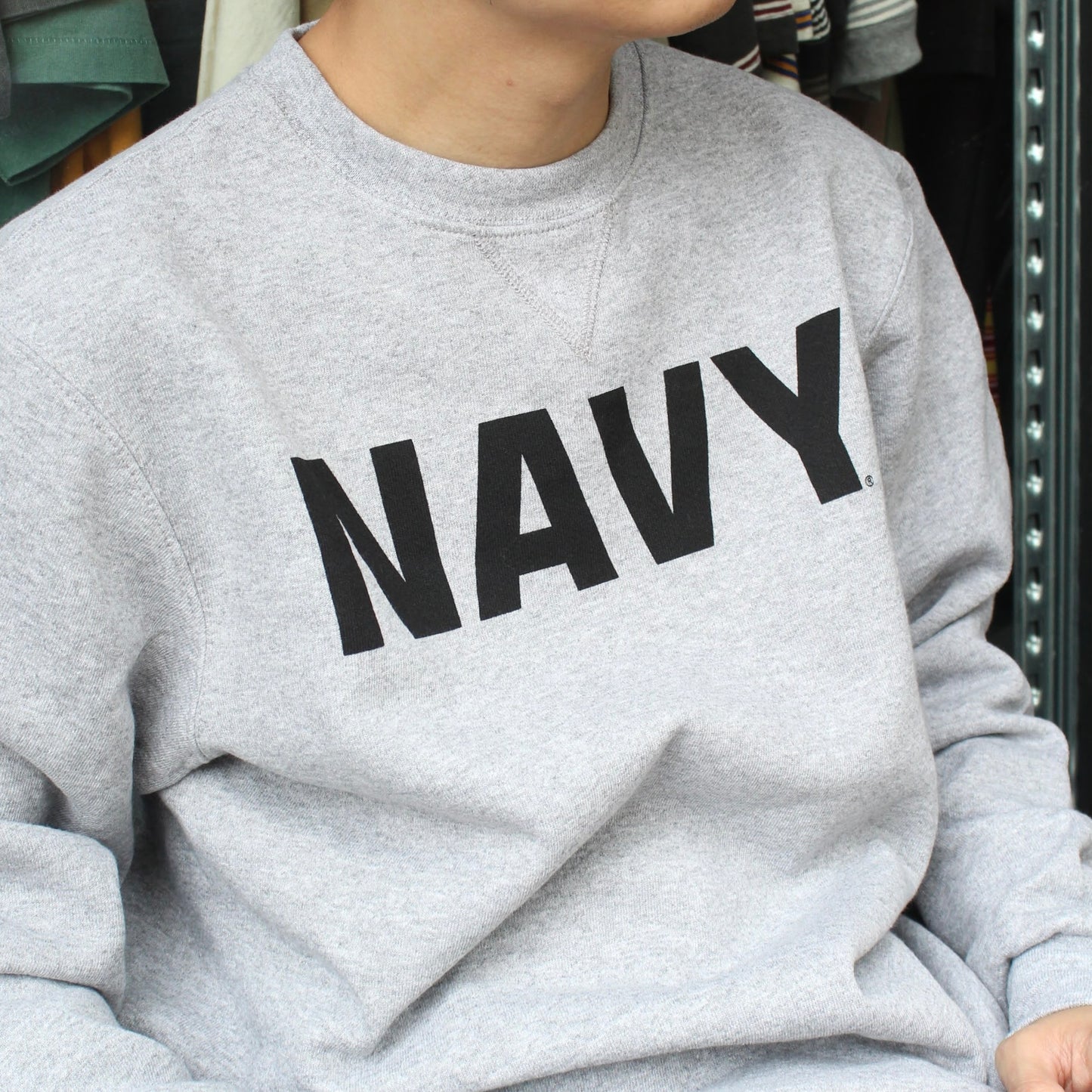 MILITARY DEADSTOCK COLLECTION -
U.S NAVY SWEATSHIRT