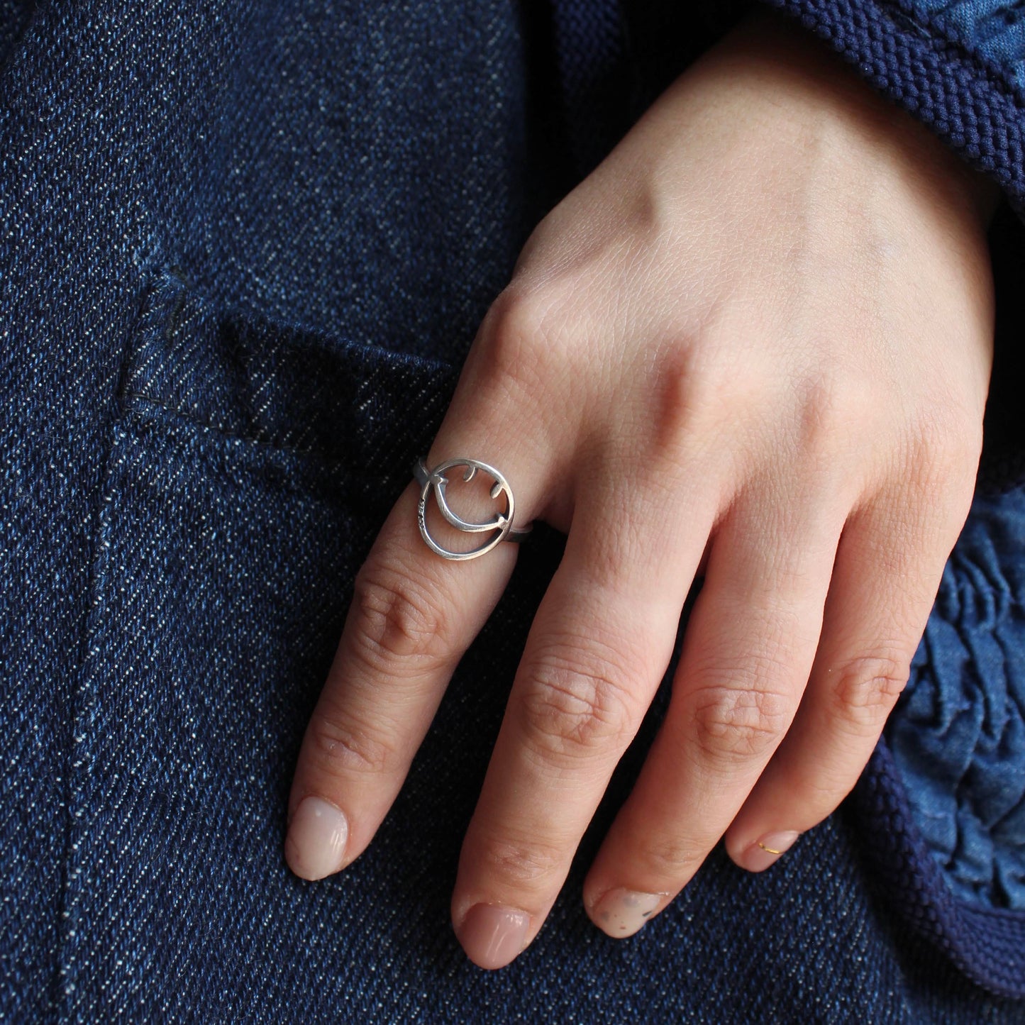 Atease -
SMILE OPEN WORK RING