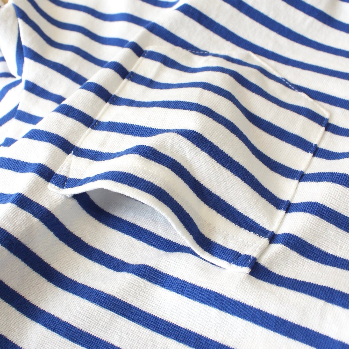 FELCO -
S/S AMERICAN VINTAGE STRIPE POCKET TEE