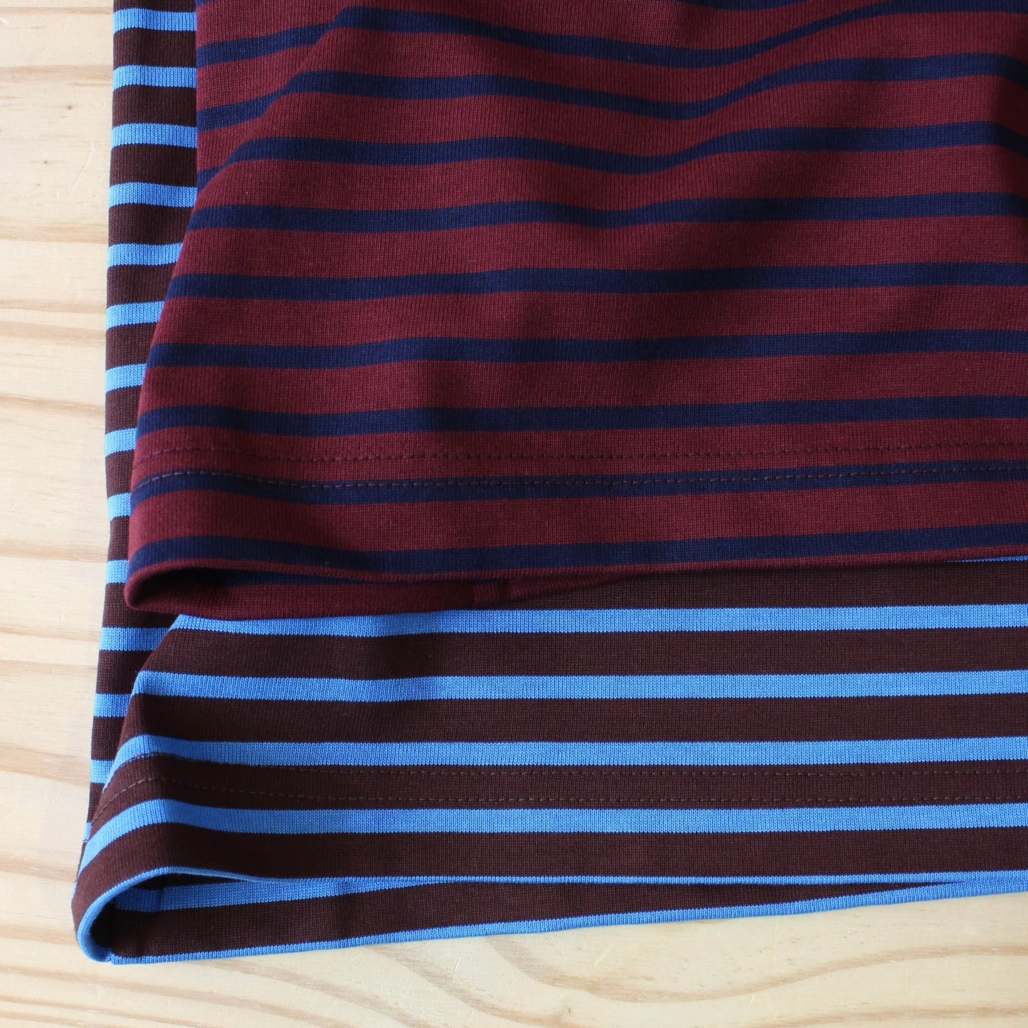 SOGLIA -
OPEN END BORDER S/S TEE