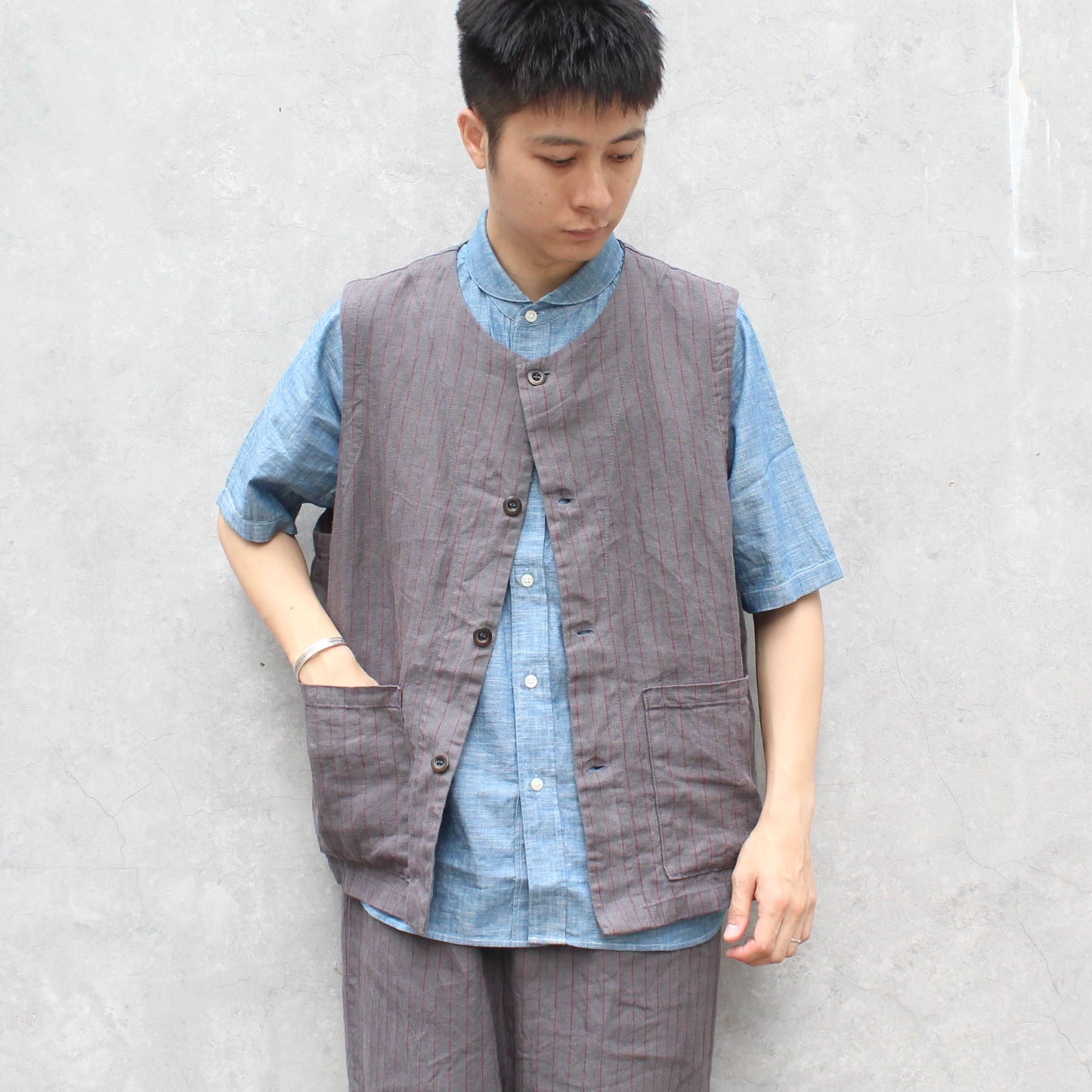 RIDING HIGH TOKYO -
THE TOWN VEST