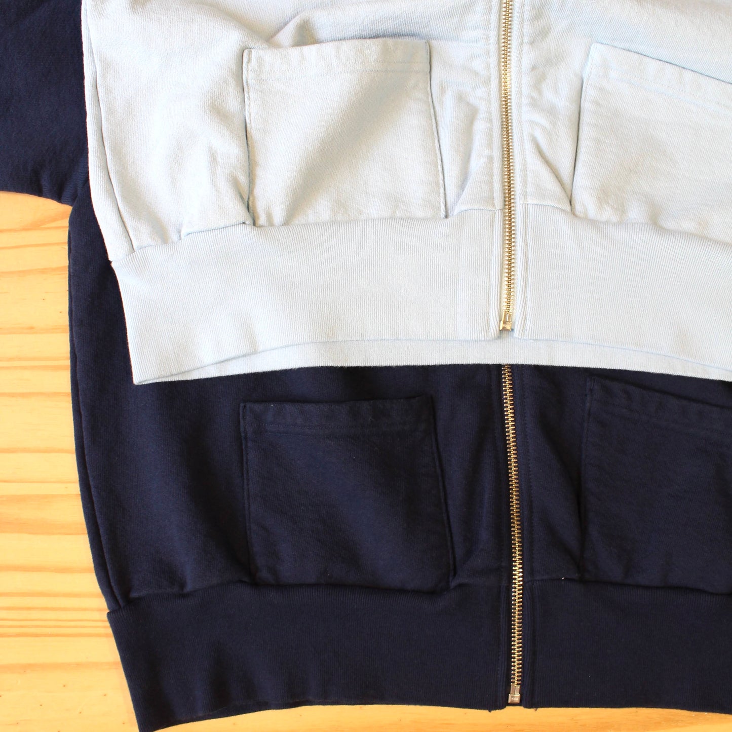 WALLA WALLA SPORT -
13OZ CREW CARDIGAN