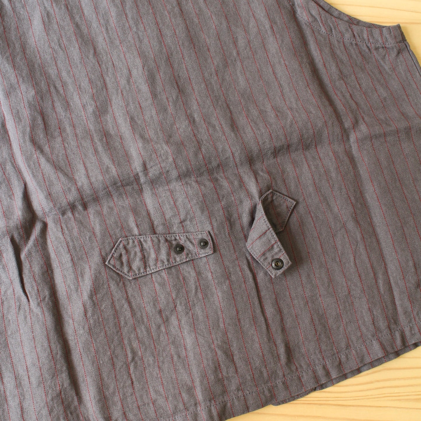 RIDING HIGH TOKYO -
THE TOWN VEST