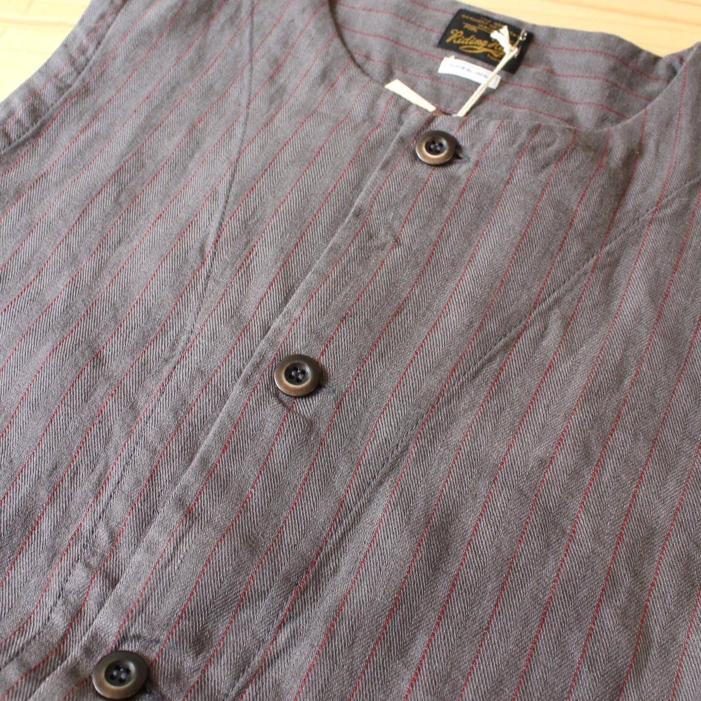 RIDING HIGH TOKYO -
THE TOWN VEST
