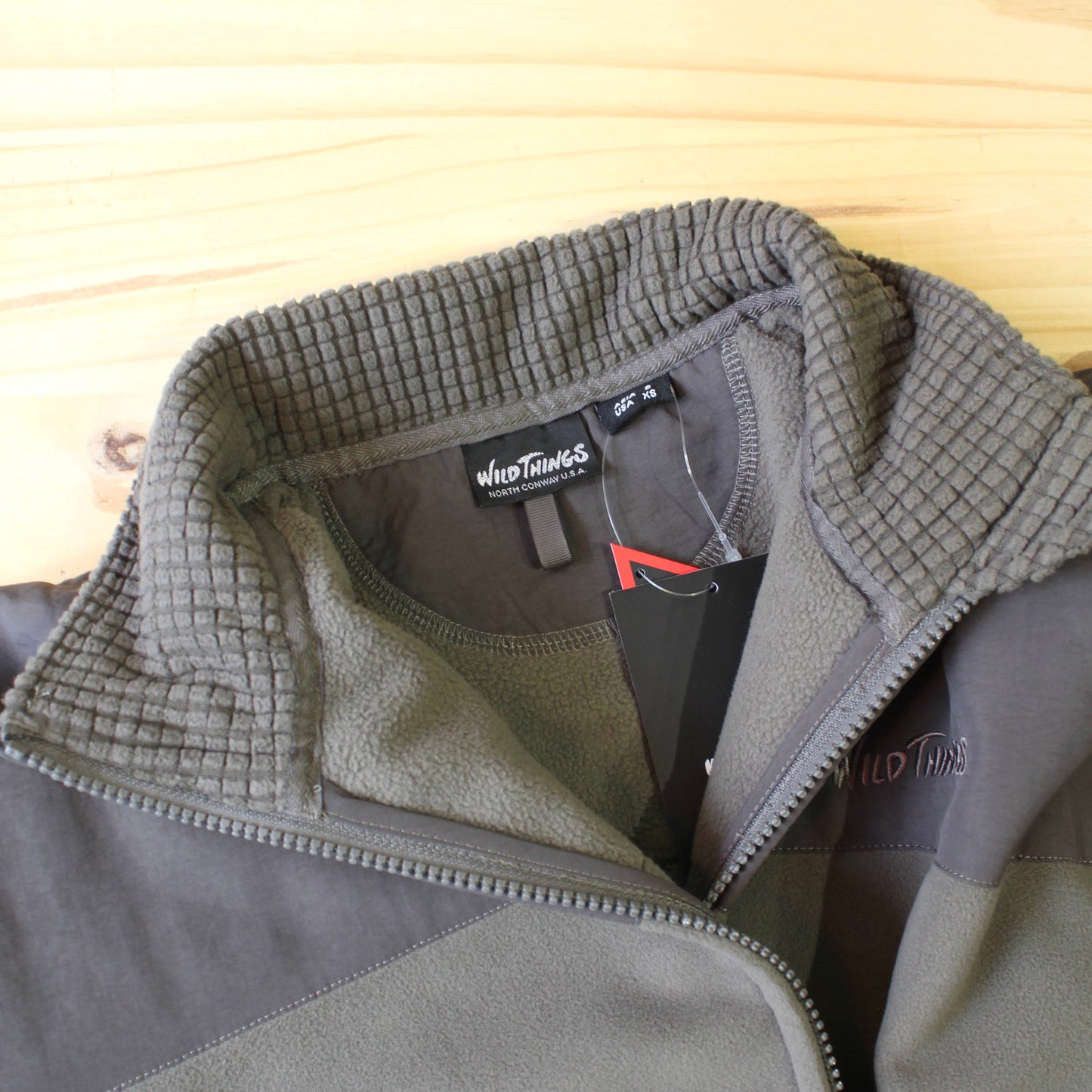 WILD THINGS JAPAN -
POLARTEC WIND PRO
ZIP UP JACKET