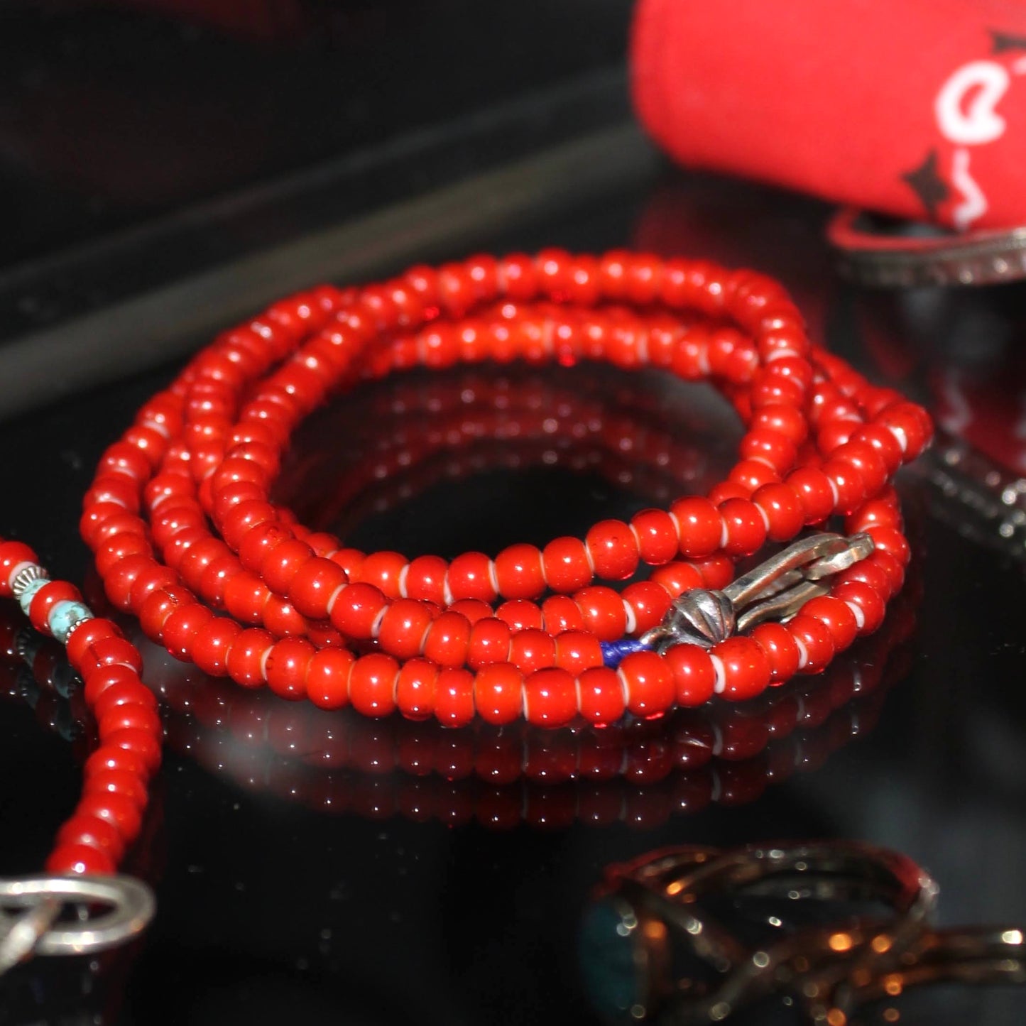 Atease -
NATIVE BEADS NECKLACE