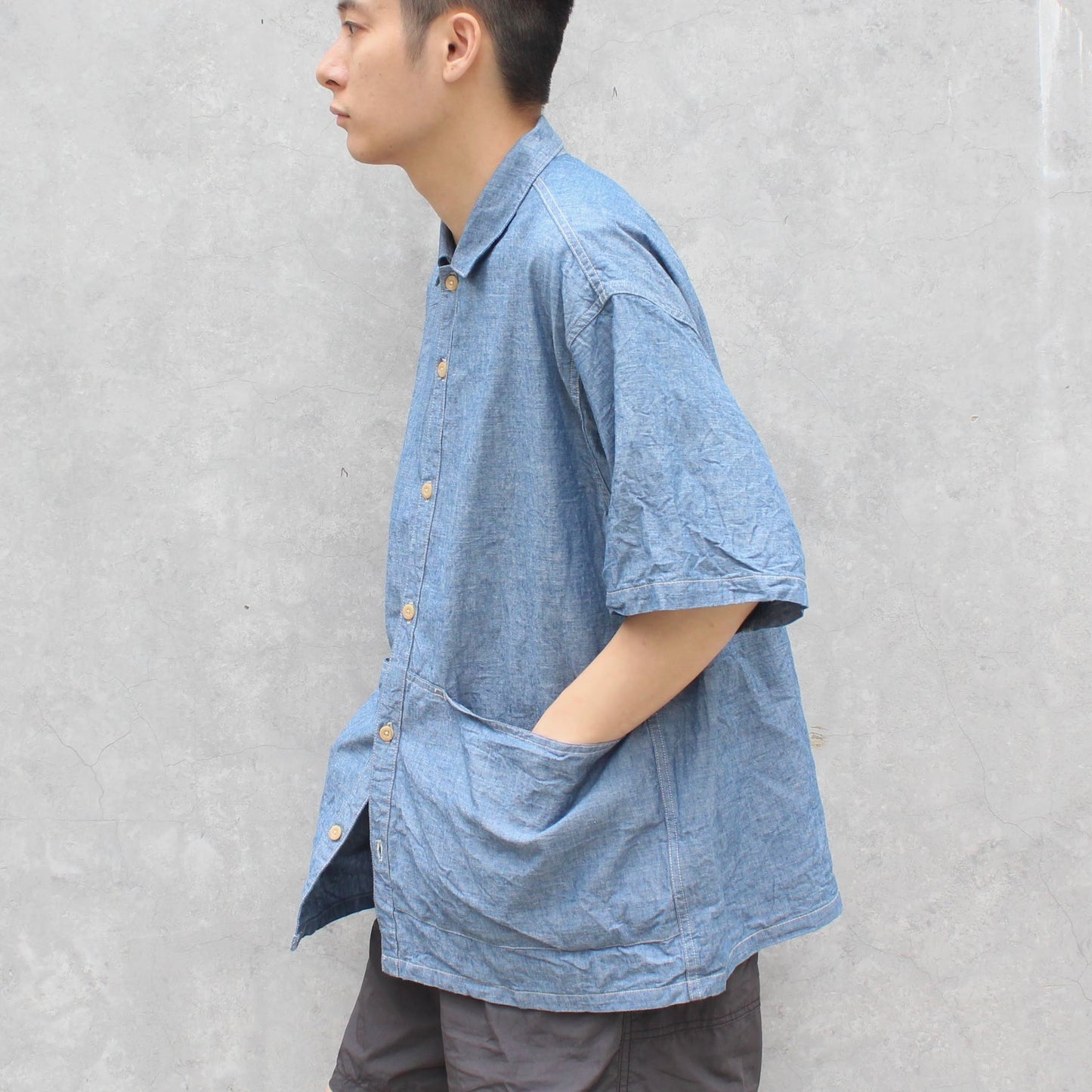 SPELLBOUND -
US WORKER S/S CHAMBRAY SHIRT