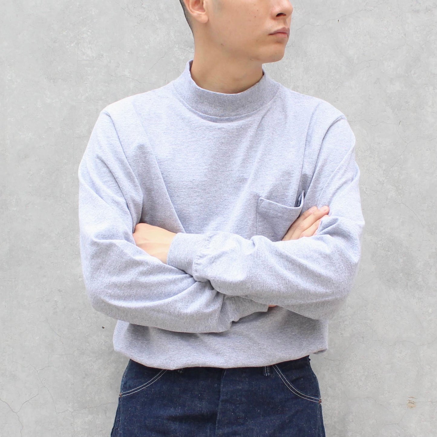 GOODWEAR (日版)
- MOCK NECK L/S POCKET TEE