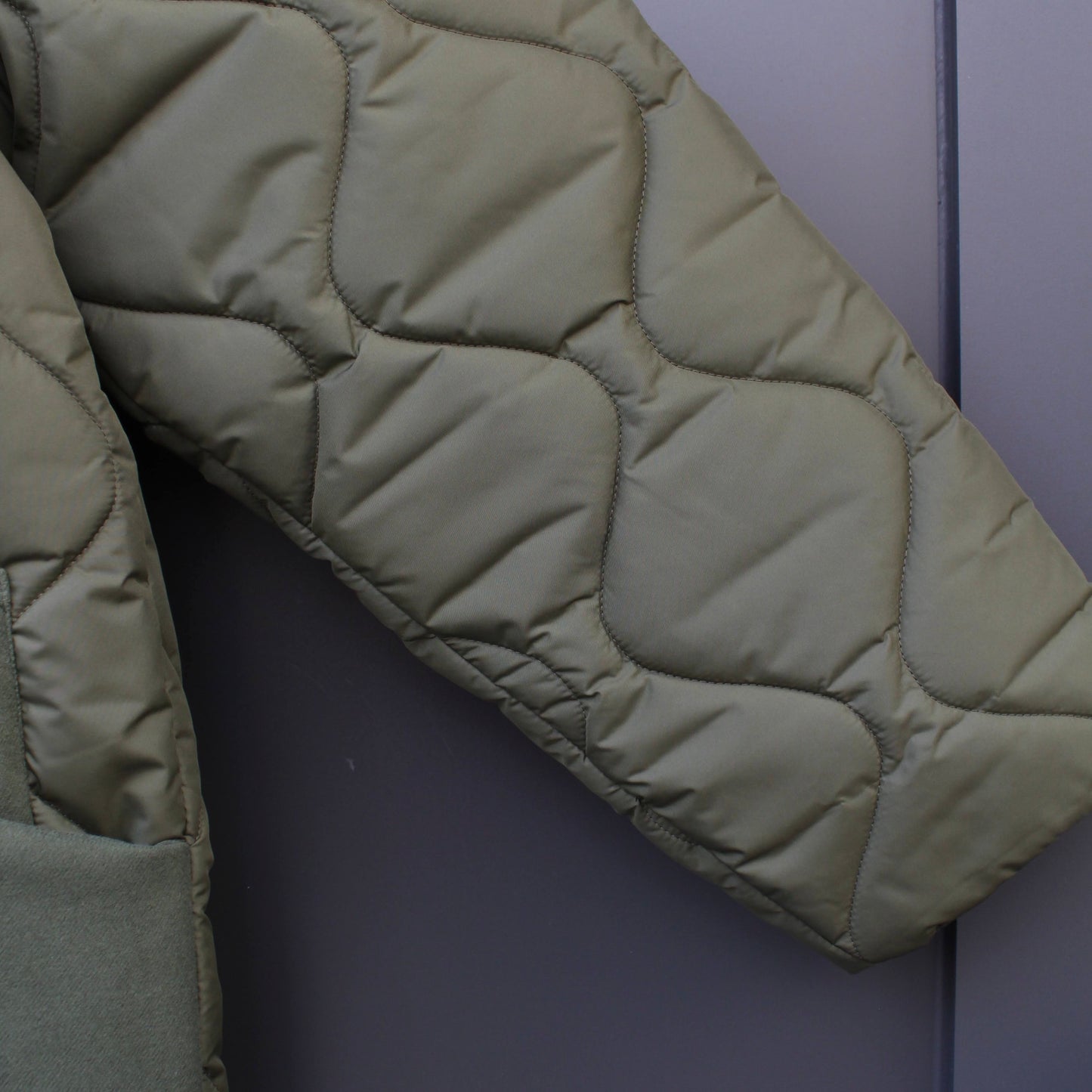 CAMP SERVICE
 - HIGHLAND CARDIGAN JACKET