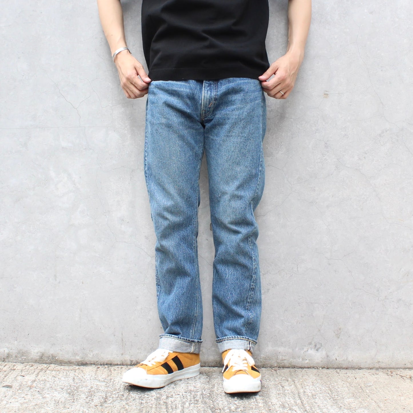 OrSlow -
107 IVY FIT 13.7OZ DENIM SHORT LENGTH
(2YEAR WASH)