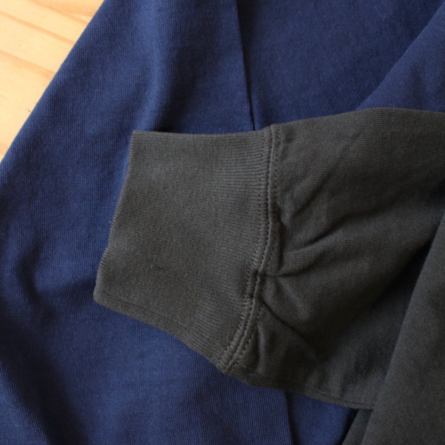 AheHee - HEAVYWEIGHT L/S HENLEY TEE