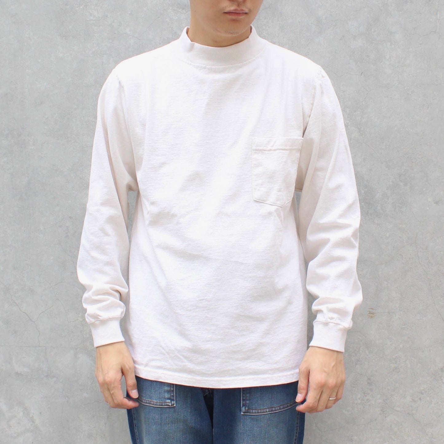 GOODWEAR (日版)
- MOCK NECK L/S POCKET TEE