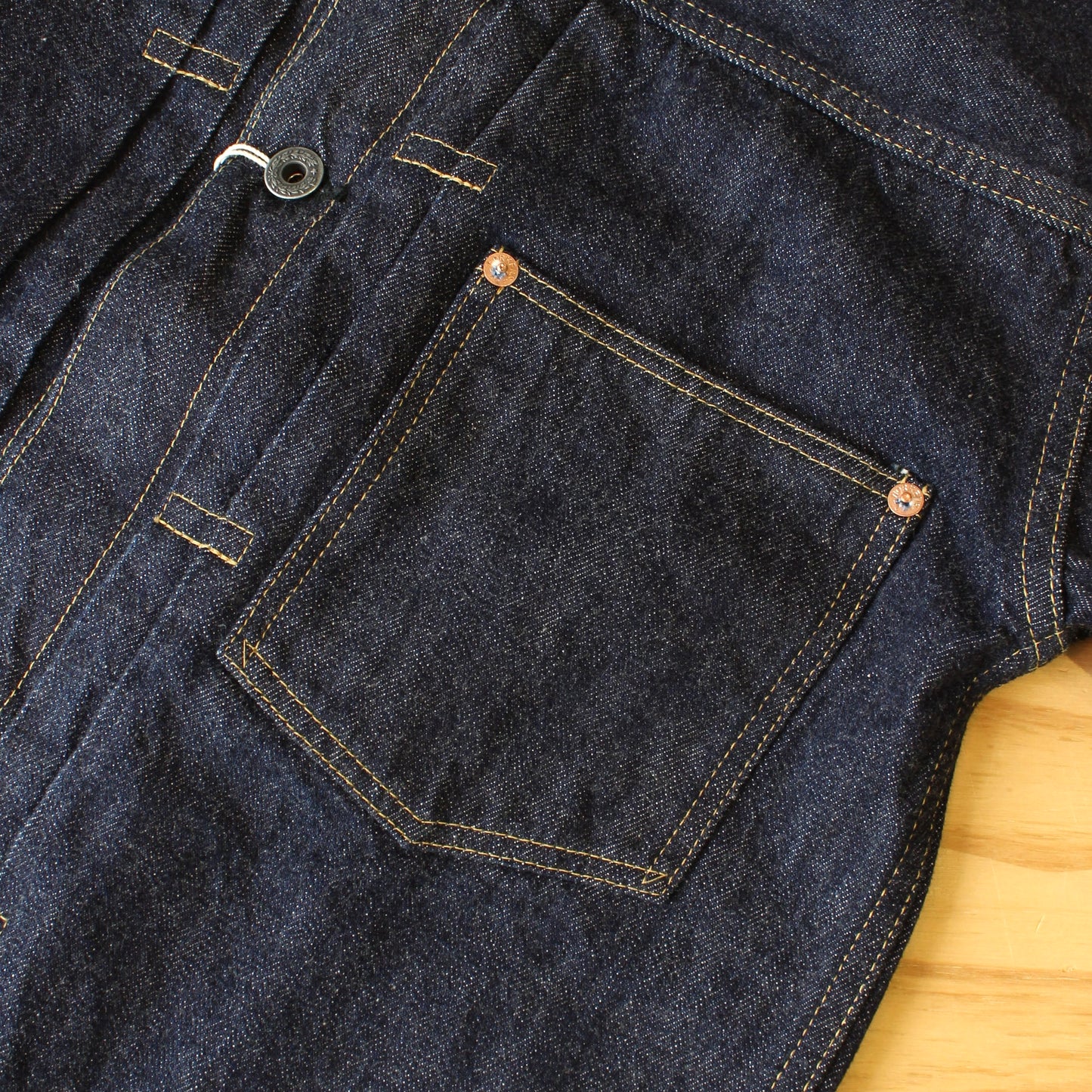 WORKERS -
14.7OZ INDIGO DENIM JACKET