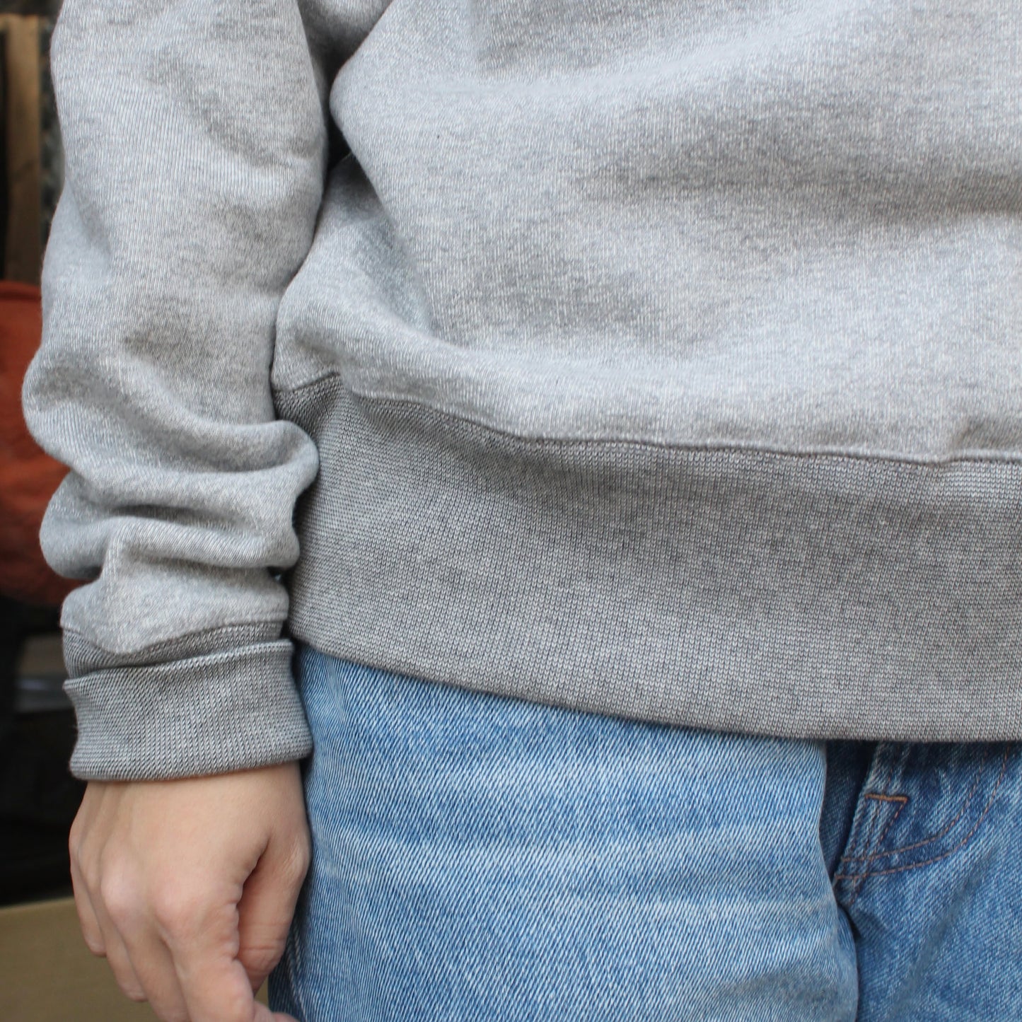 RIDING HIGH - LOOPWHEEL CREW SWEAT