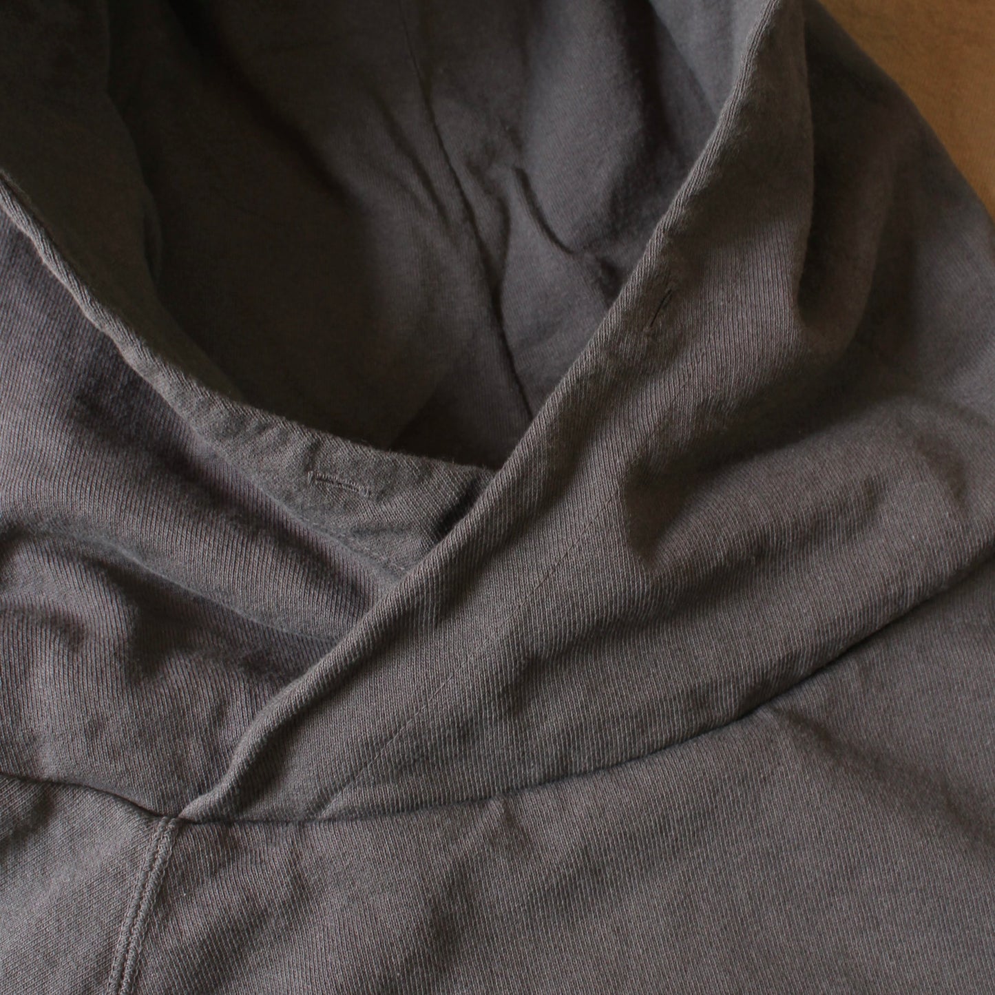 WALLA WALLA SPORT -
13OZ CROSS NECK HOODIE