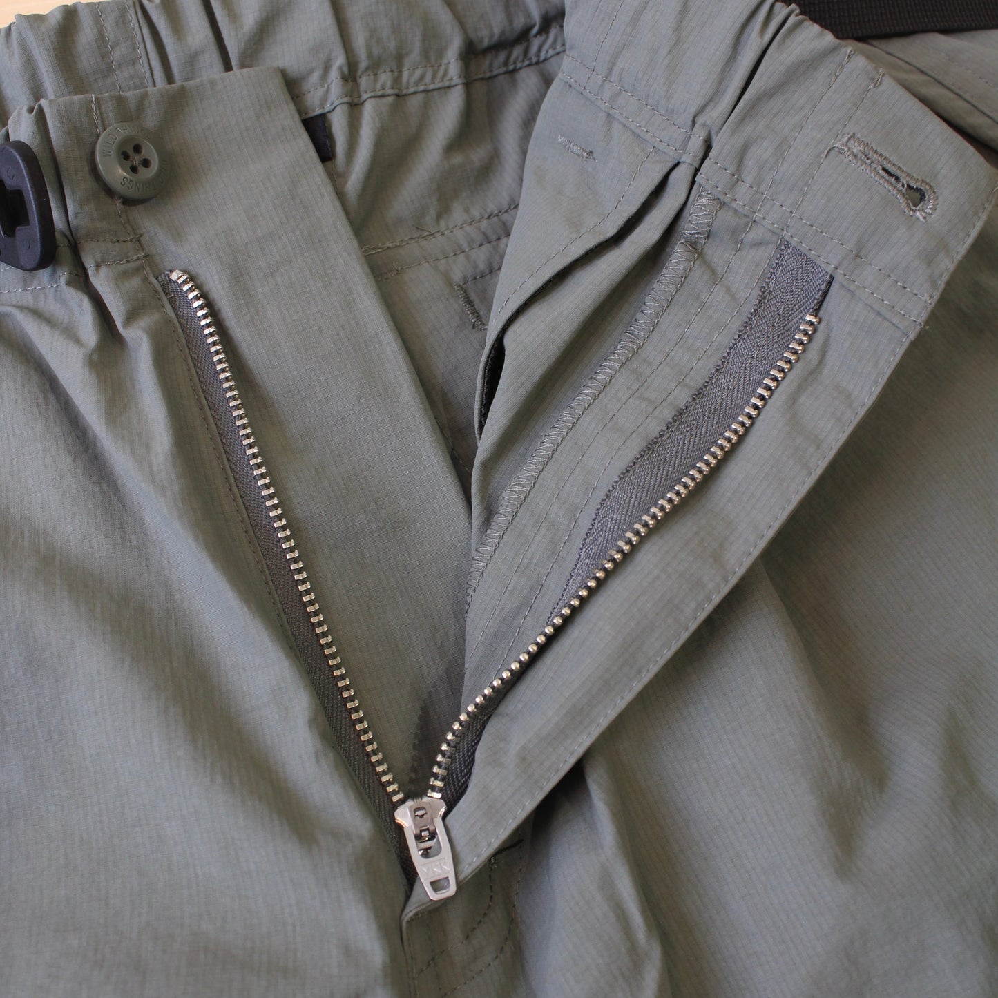 WILD THINGS -
CARGO SHORTS