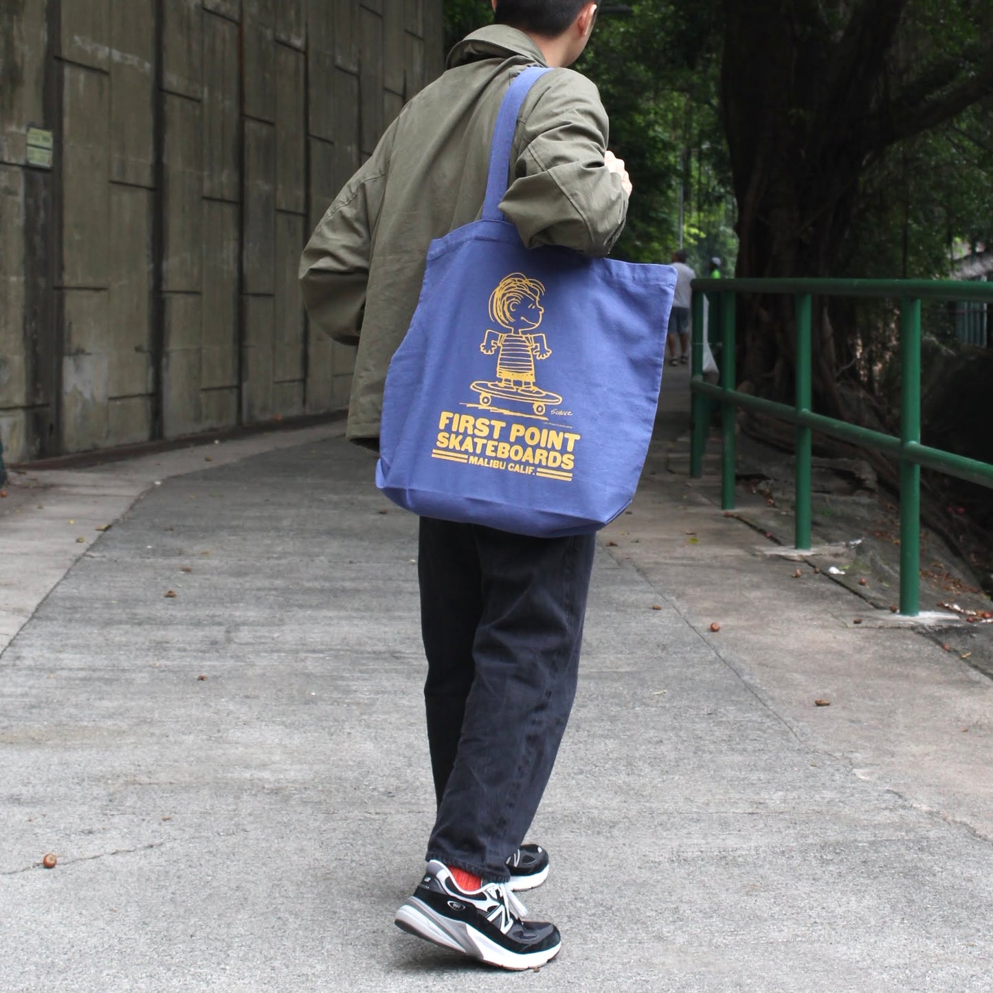 TSPTR -
PEANUTS TOTE BAG