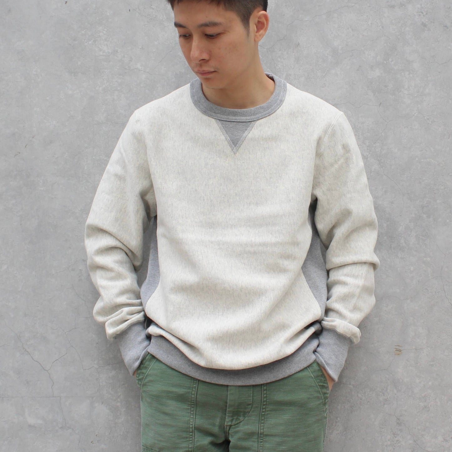 REDWOOD CLASSICS -
ROBSON CREWNECK SWEAT