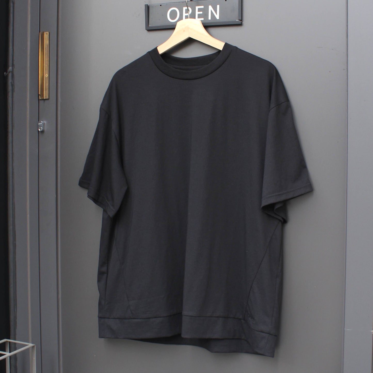 GRAMICCI SHELTECH x RENU TECH S/S TEE