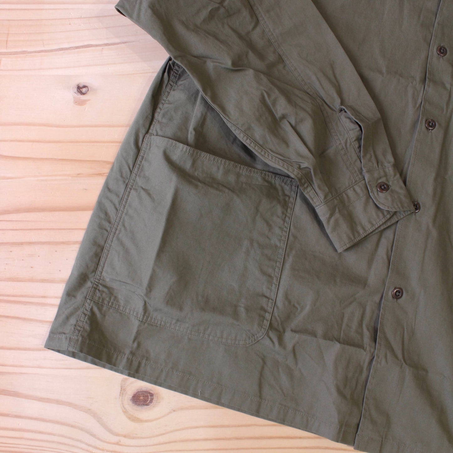 SPELLBOUND - OVERSIZED POCKET BLOUSON SHIRT