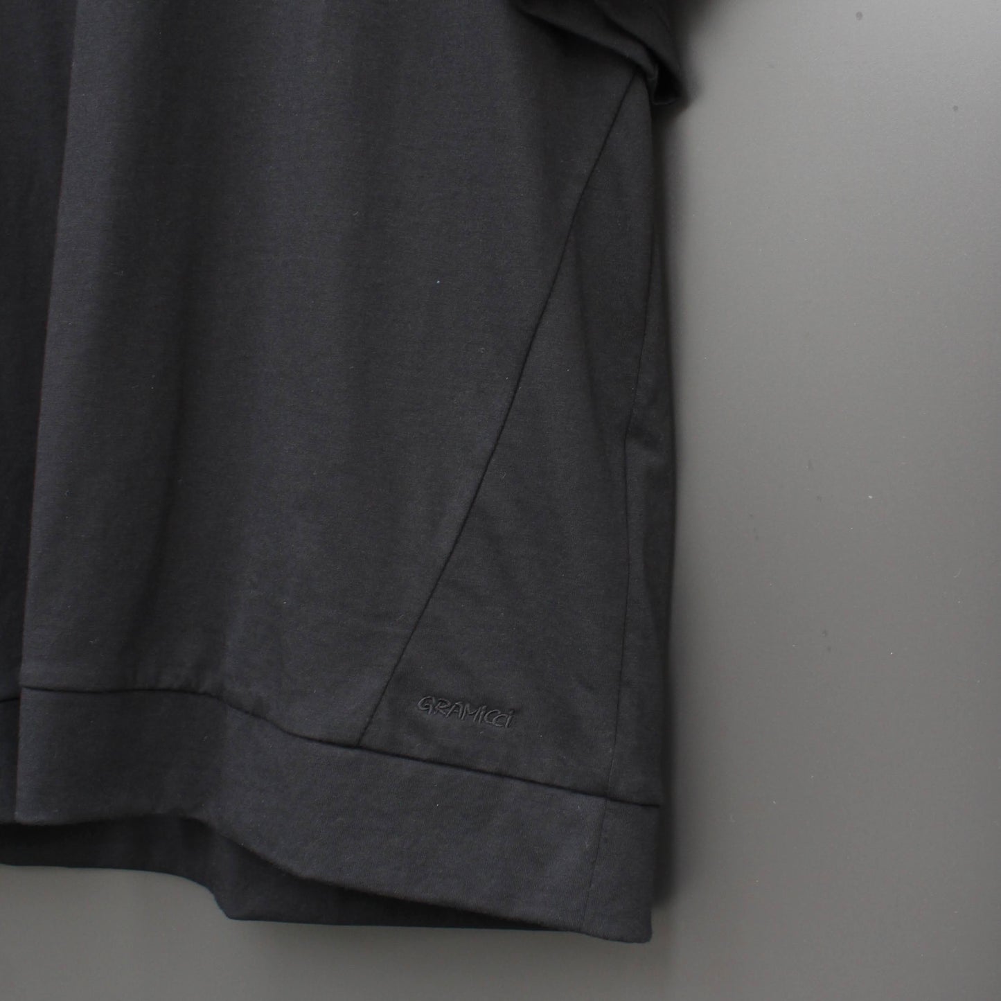 GRAMICCI SHELTECH x RENU TECH S/S TEE