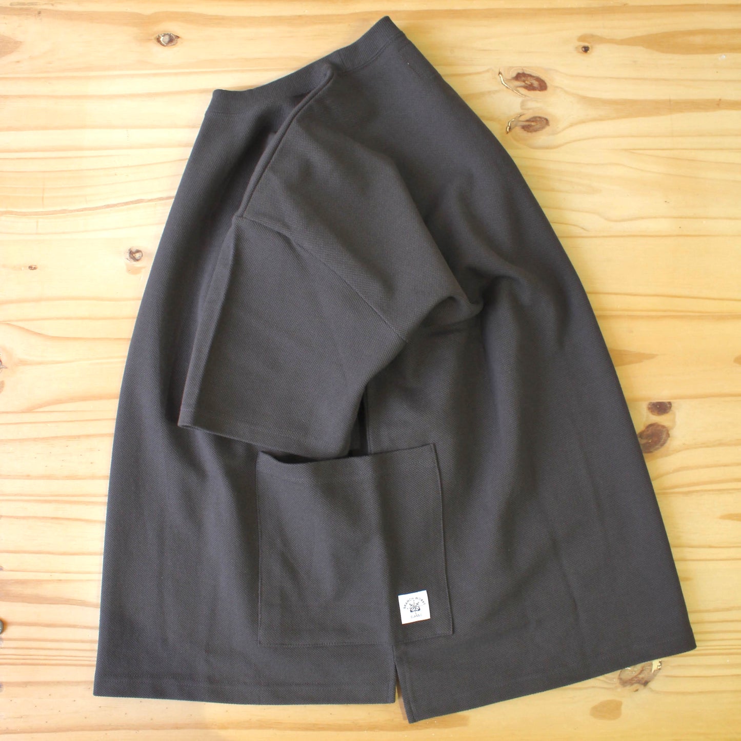 Branchworks - SIDE POCKET WIDE TEE