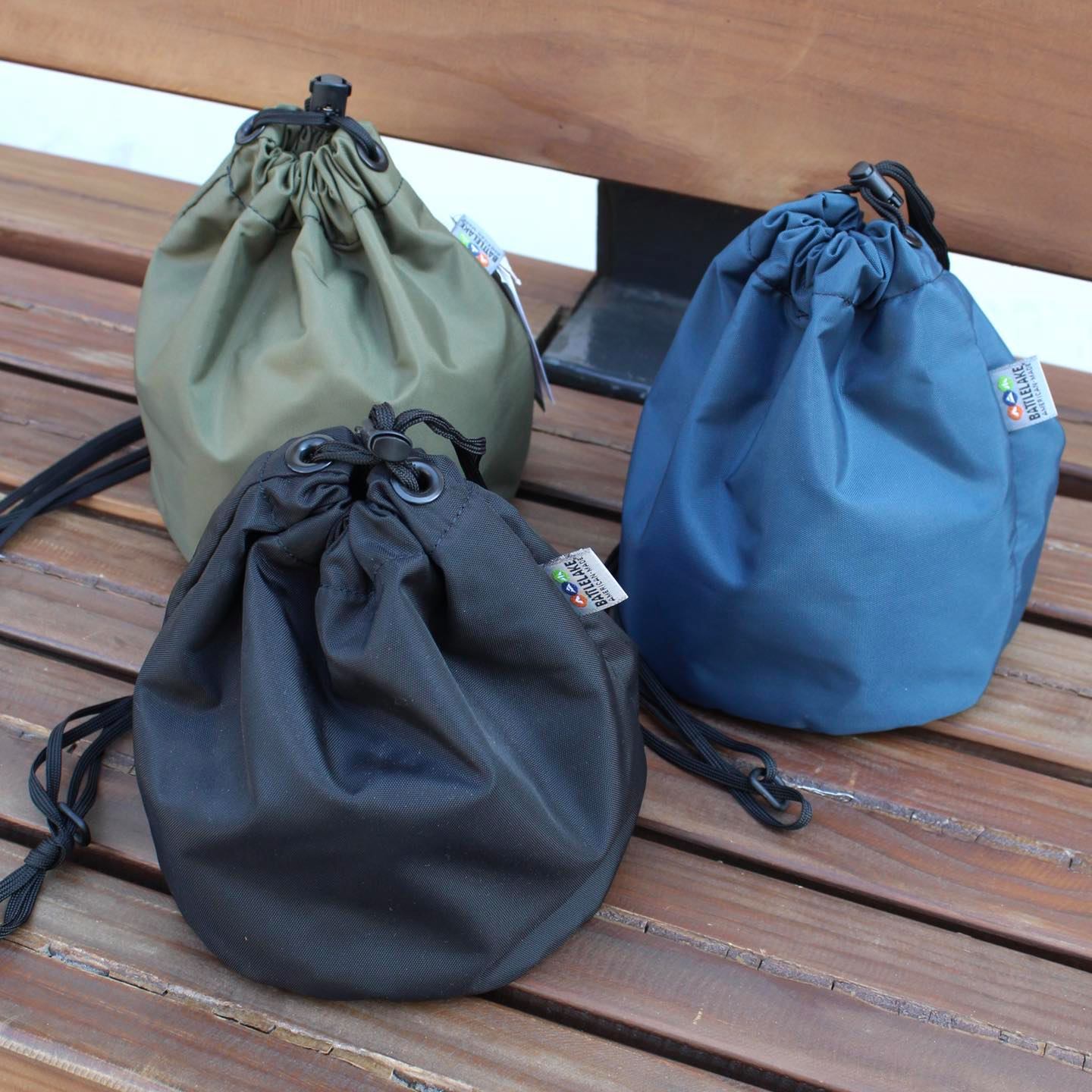 BATTLE LAKE - CINCH BAG (clothed)
