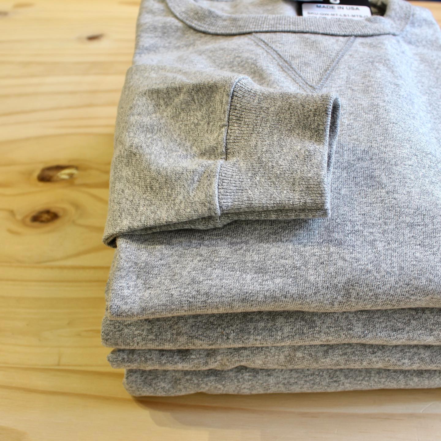 GOODWEAR (美版) - 7.4OZ L/S CREW TEE V-NOTCH CLASSIC FIT