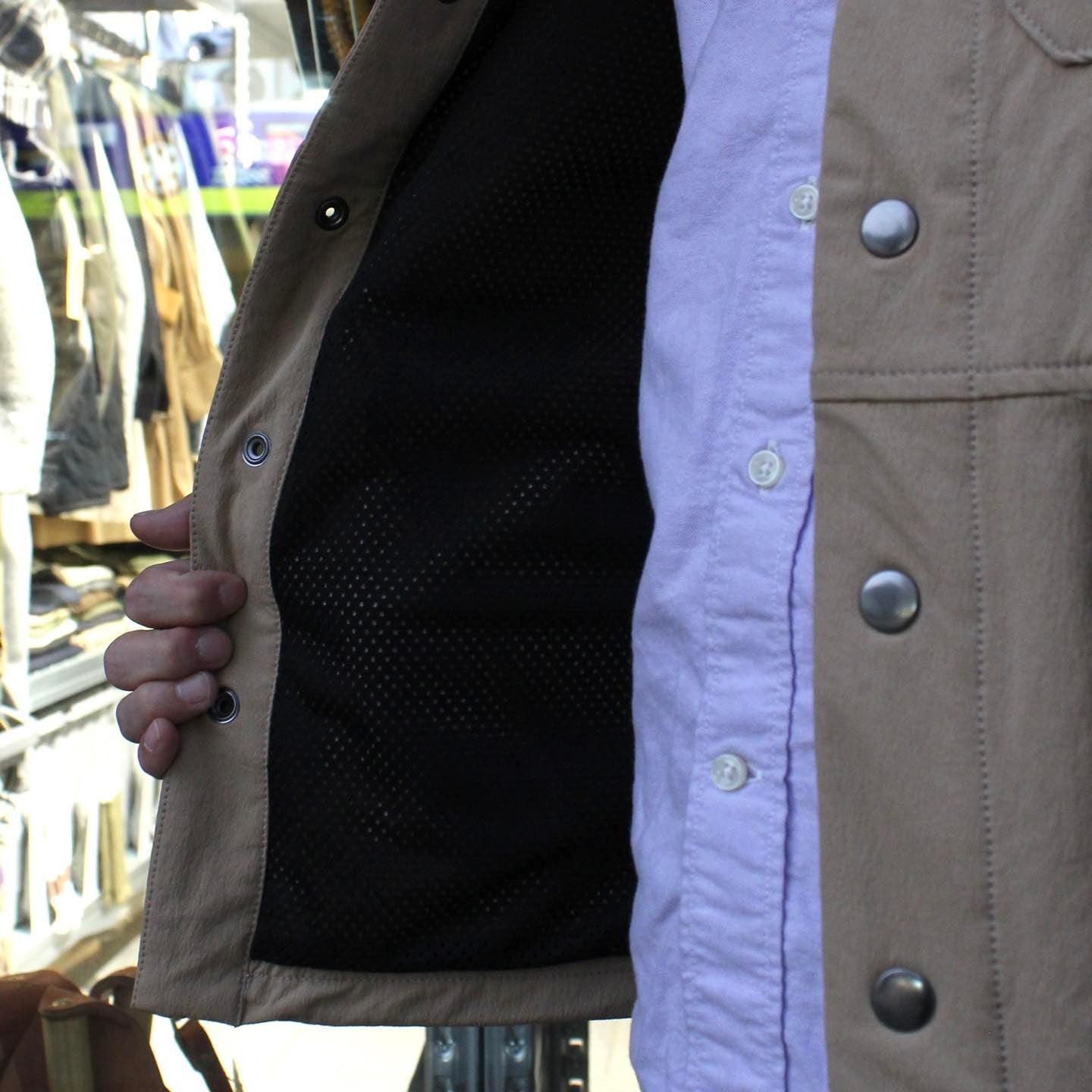 WILDERNESS EXPERIENCE - STORAGE POCKET COLLARLESS JACKET