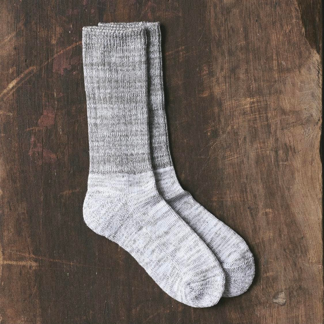 yahae - ORGANIC COTTON CLUE PILE SOCKS (Brown)