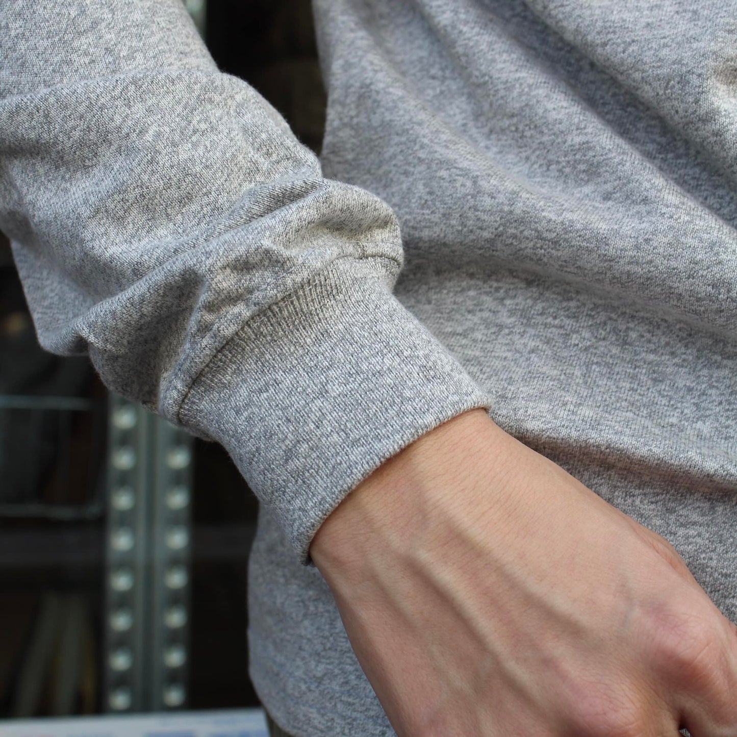 GOODWEAR (美版) - 7.4OZ L/S CREW TEE V-NOTCH CLASSIC FIT