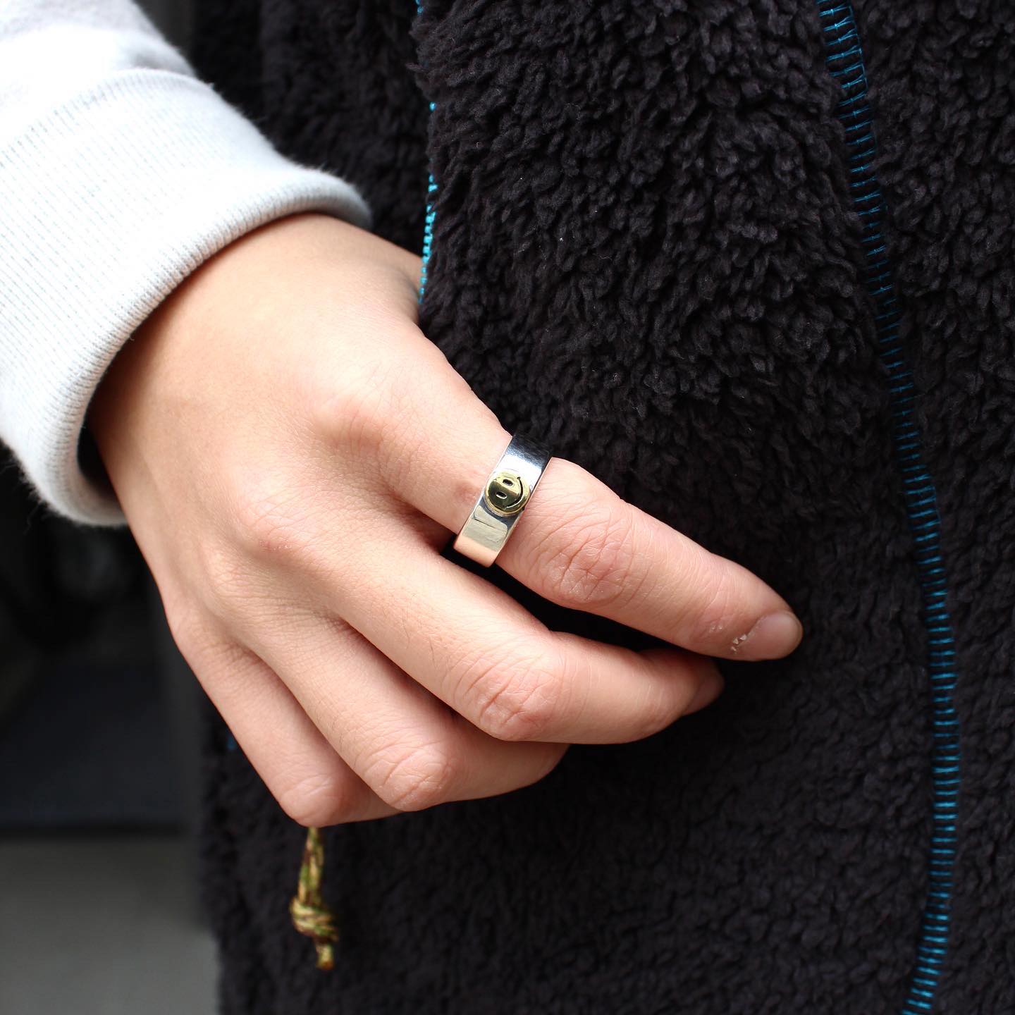 Atease - SMILE SILVER & BRASS RING