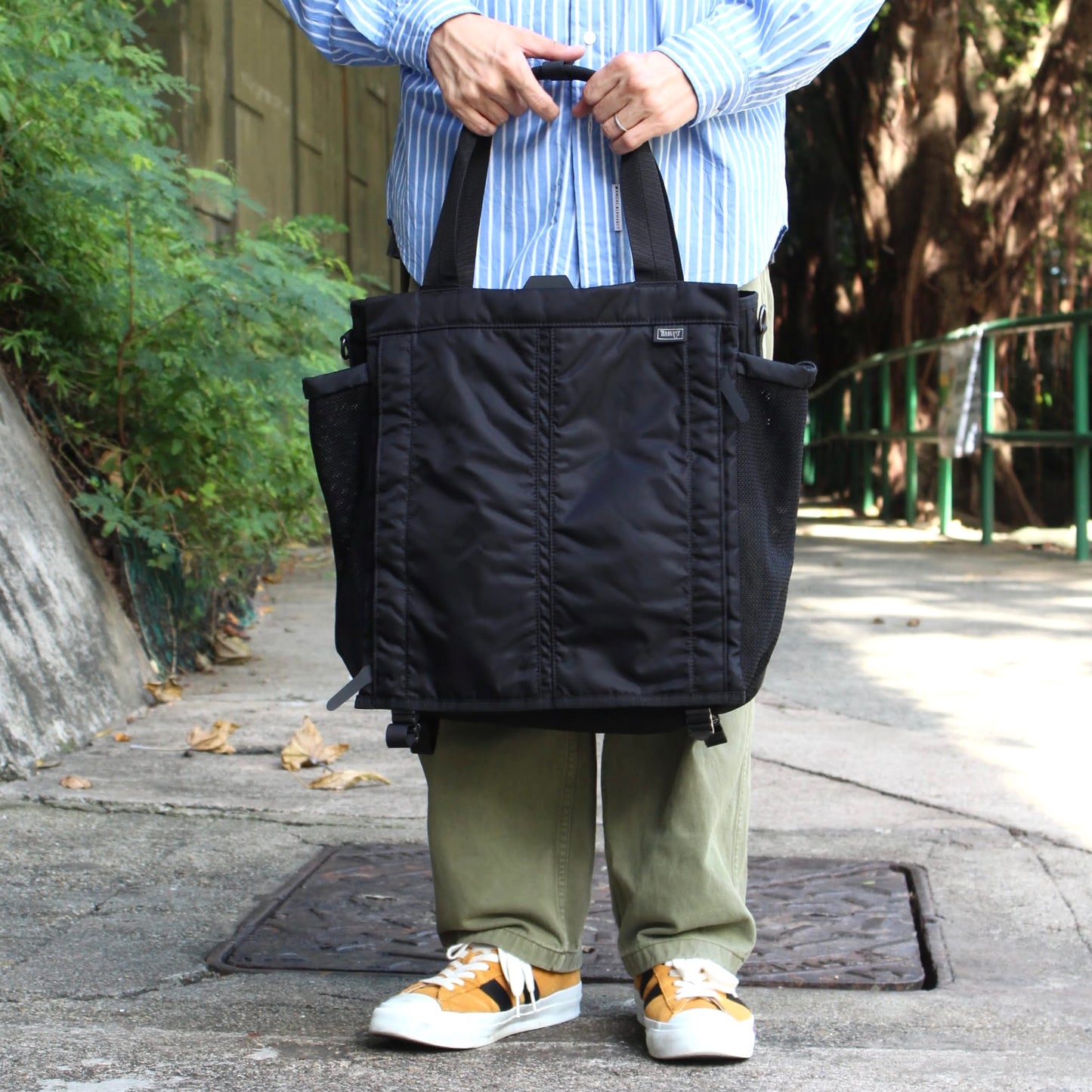 HARVEST LABEL -
WINGMAN SHOULDER TOTE BAG