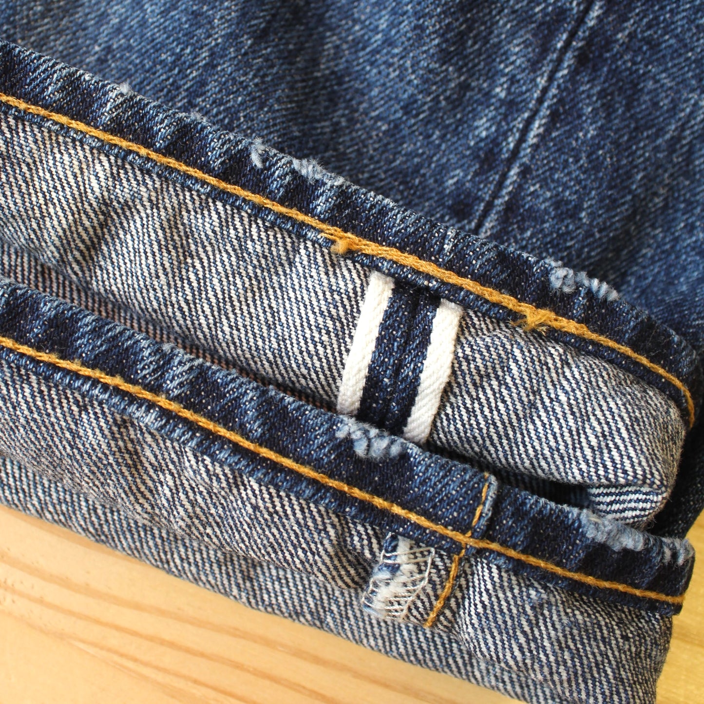 ORDINARY FITS -
 117 TYPE LOOSE FIT
 (USED WASH)