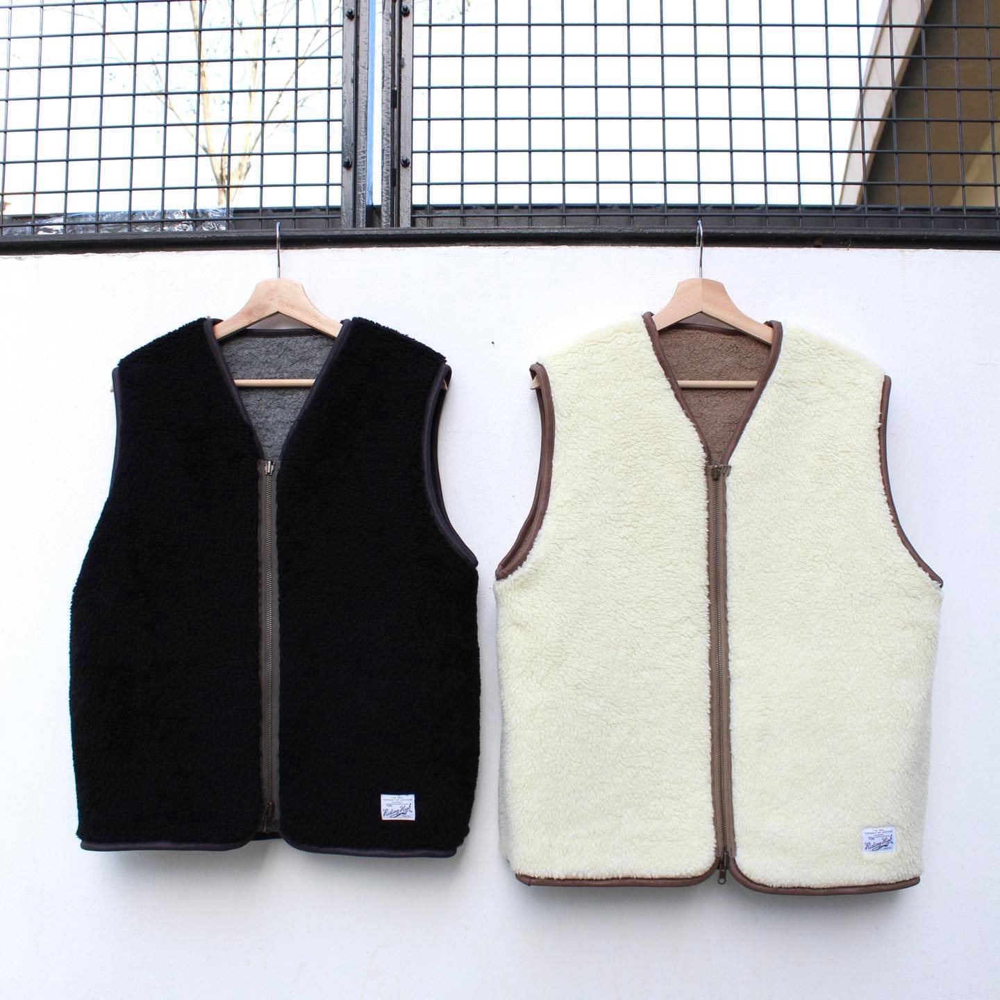 RIDING HIGH - PILE BOA REVERSIBLE VEST
