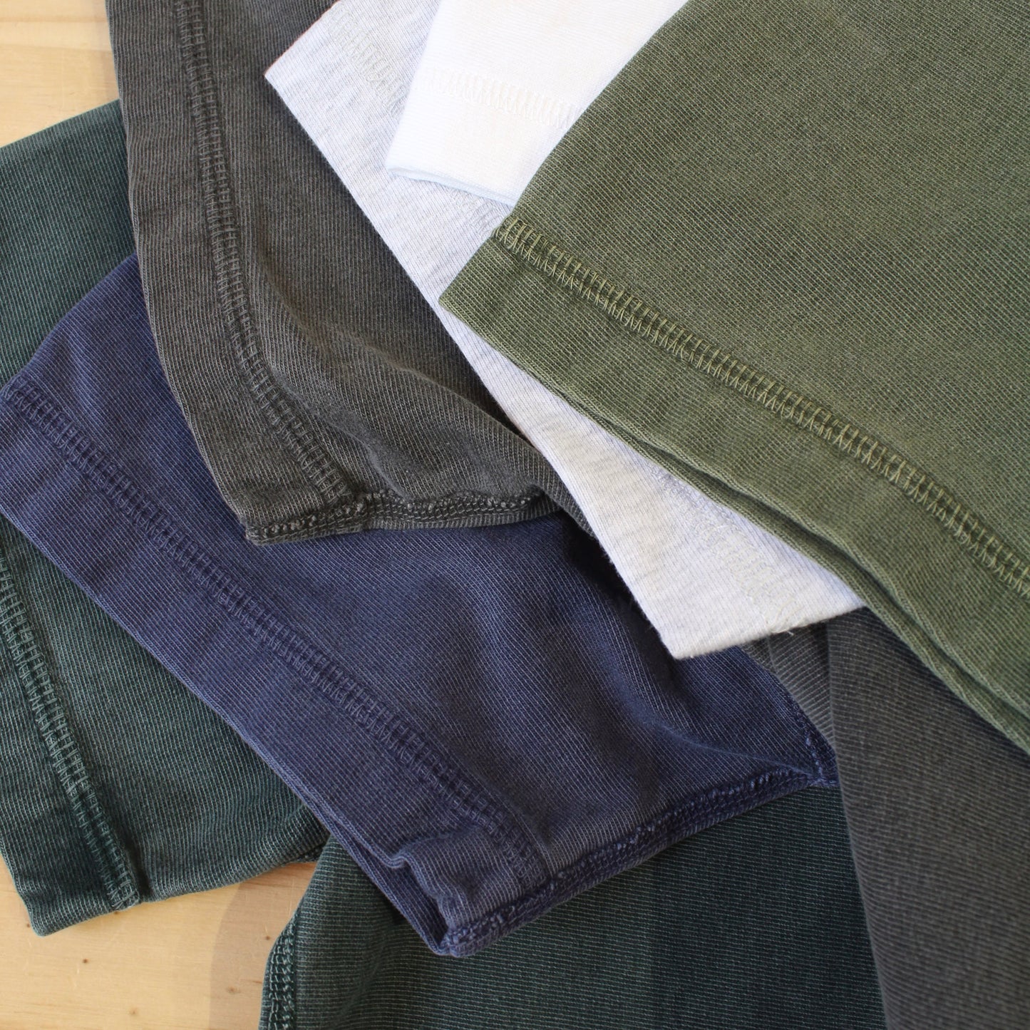 REDWOOD CLASSICS -
 PEARY S/S POCKET TEE
 GARMENT DYE