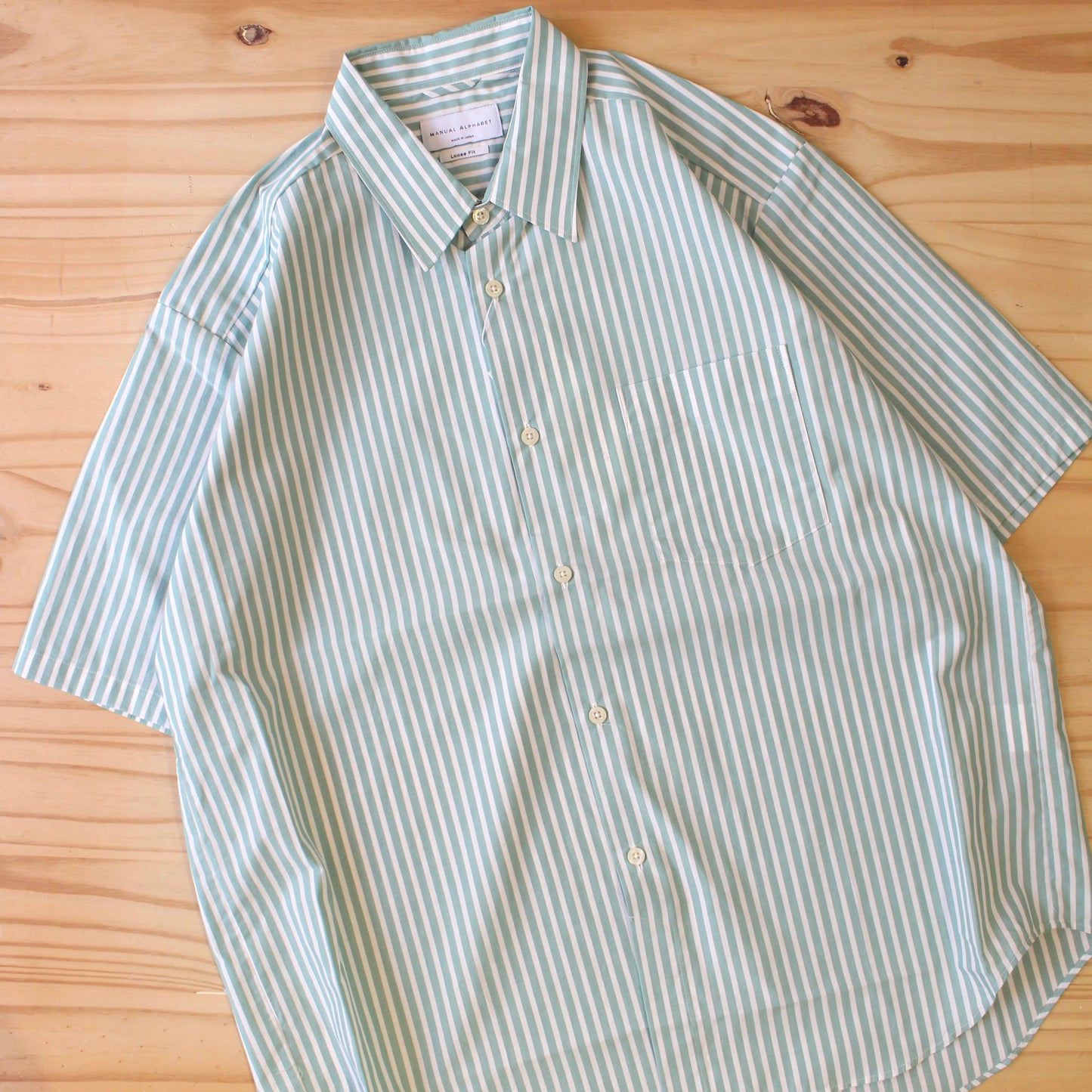MANUAL ALPHABET - 
POPLIN STRIPE LOOSE FIT S/S SHIRT