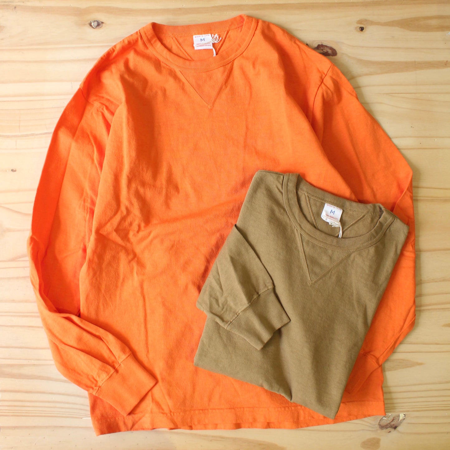 AheHee - STANDARD ITEM HEAVYWEIGHT L/S DOUBLE V TEE