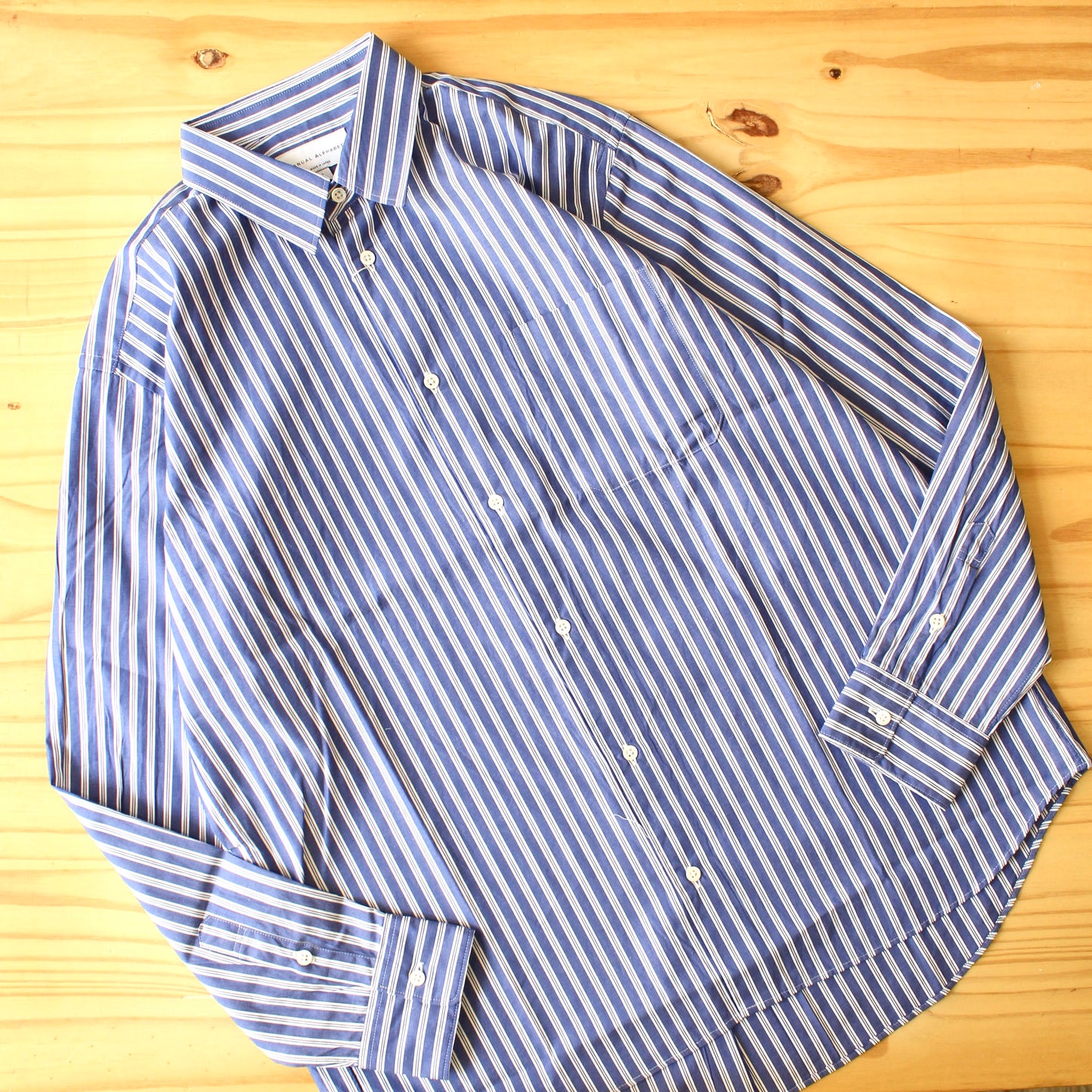 MANUAL ALPHABET -
 80/2 STRIPE SHIRT BULGING FIT