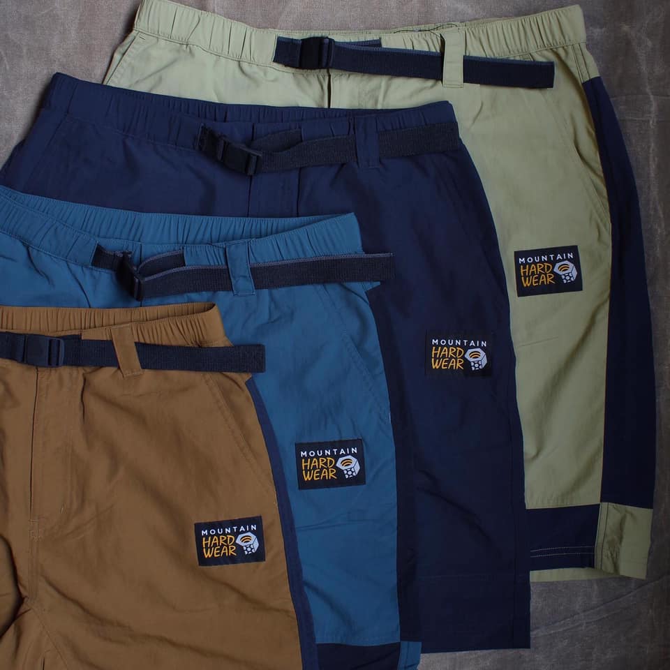 MOUNTAIN HARD WEAR JAPAN - CAMP 4 SHORTS