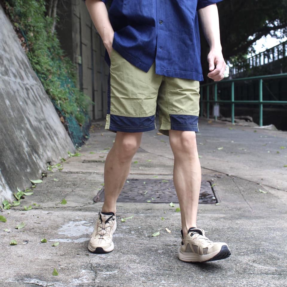 MOUNTAIN HARD WEAR JAPAN - CAMP 4 SHORTS
