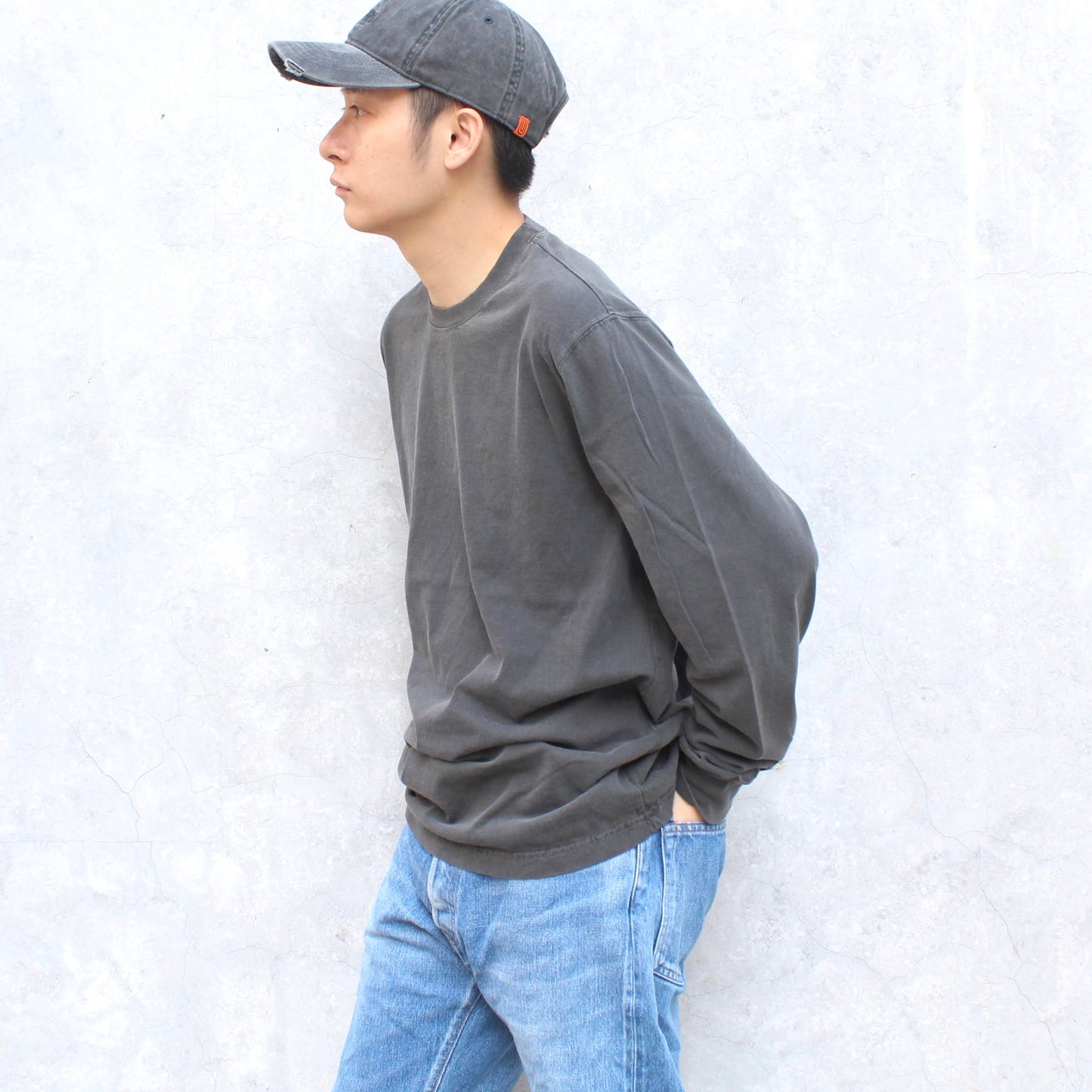 REDWOOD CLASSICS -
MOUNTAIN L/S CREW NECK TEE
(GARMENT DYE)