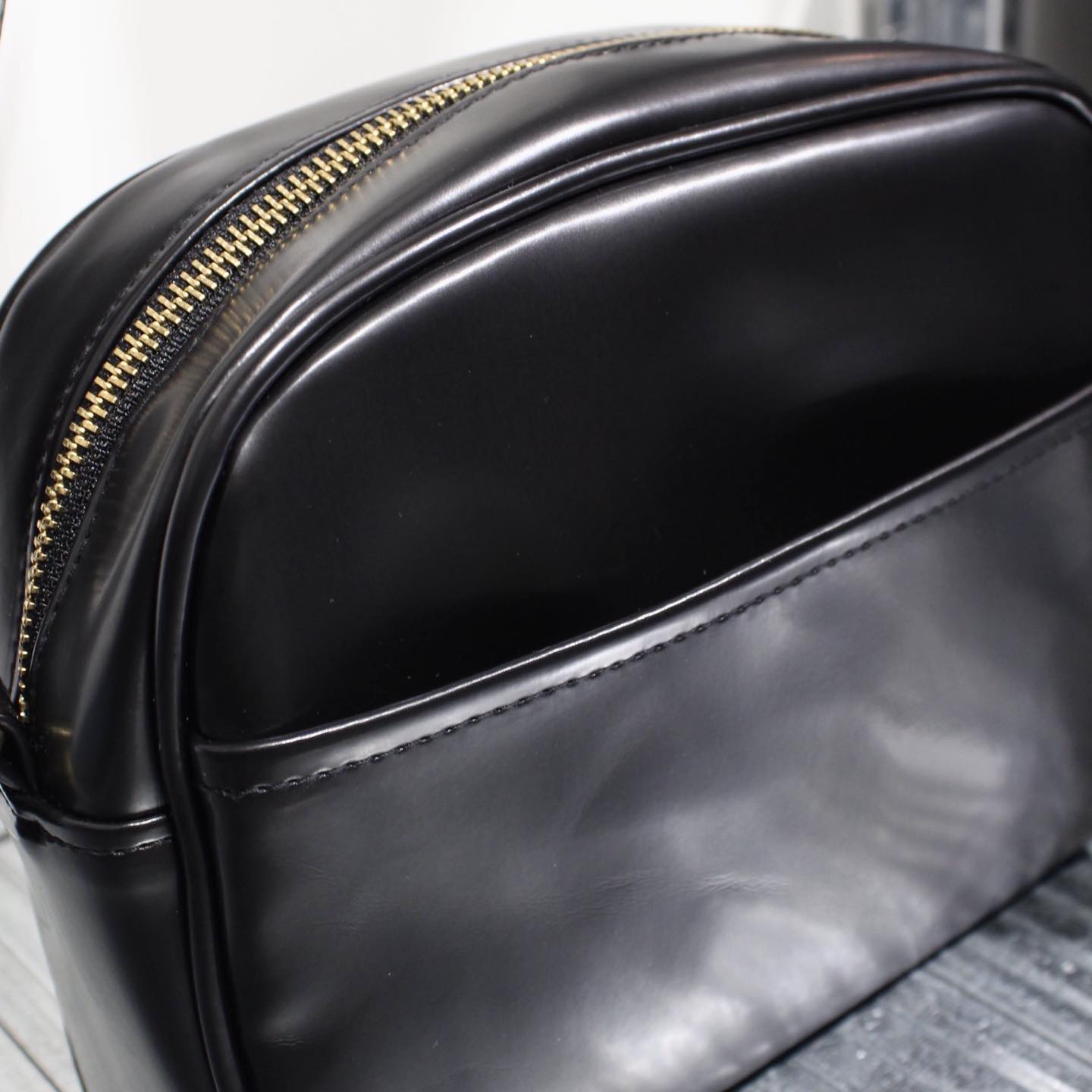 CLASKA Gallery & Shop “DO” - ARCH SHOULDER BAG