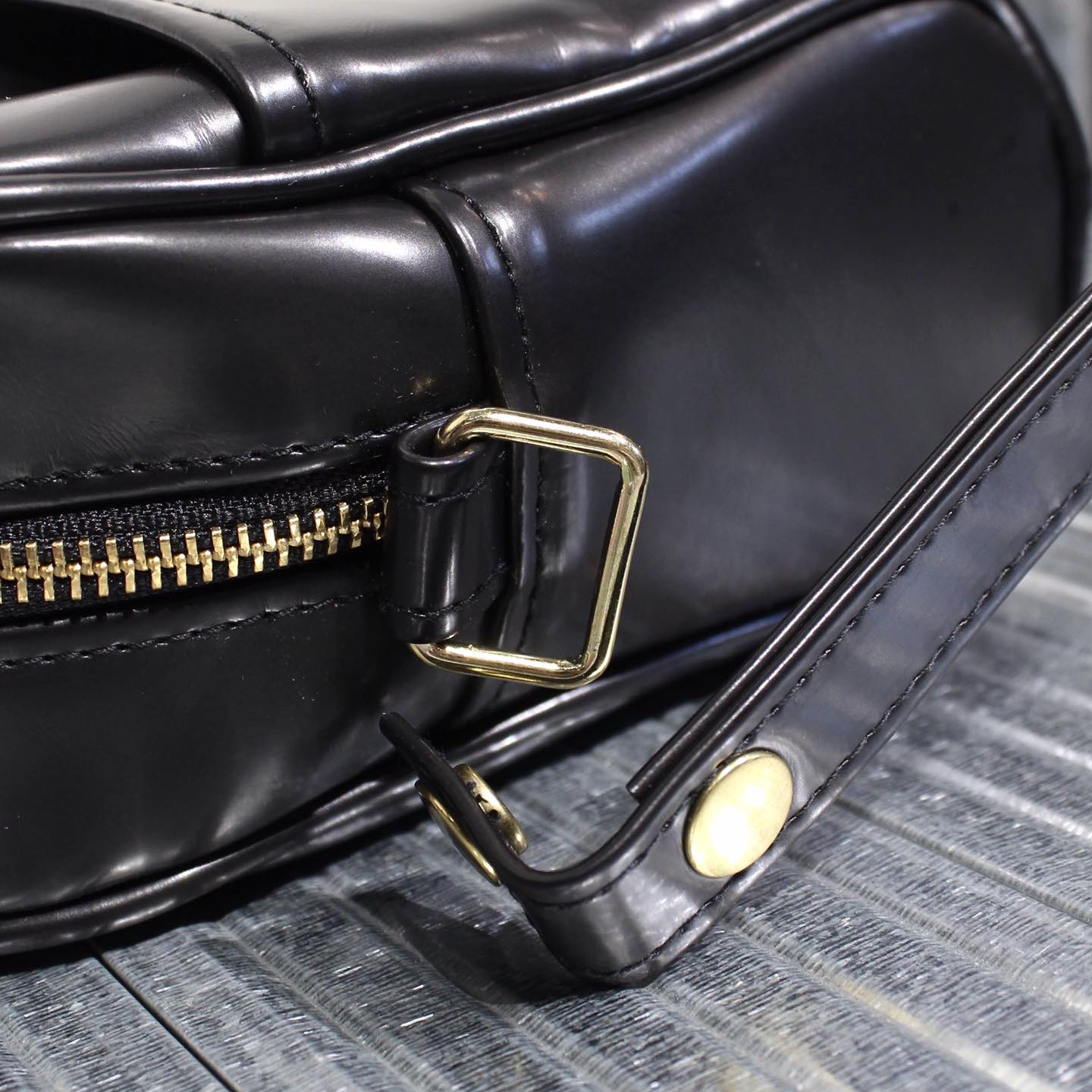 CLASKA Gallery & Shop “DO” - ARCH SHOULDER BAG