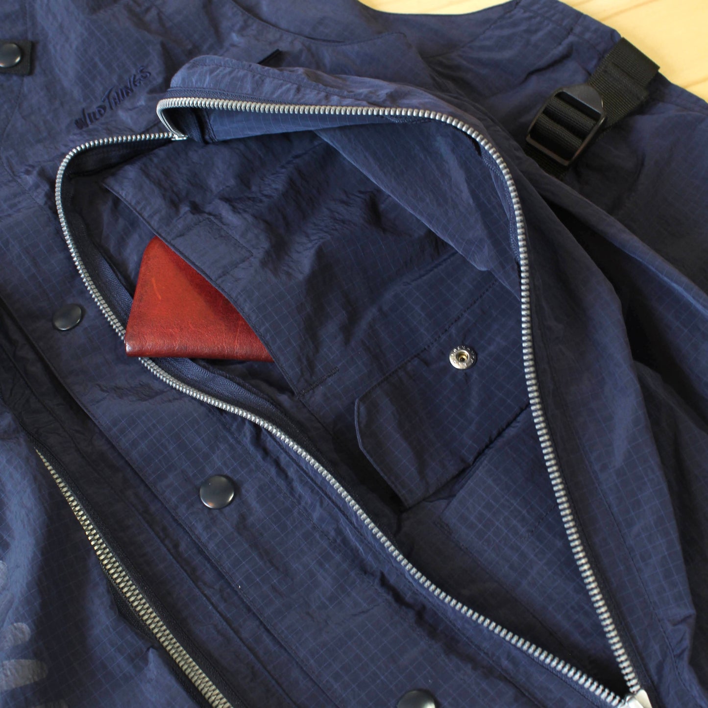 WILD THINGS -
CAMP TOOL BIG POCKET VEST