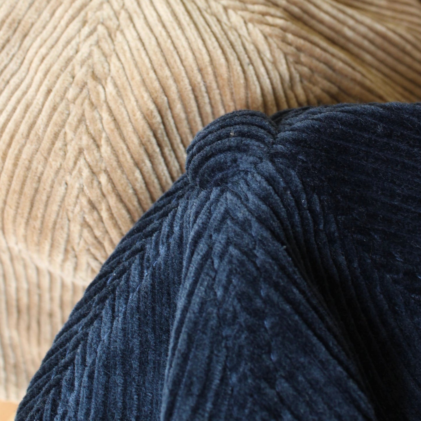 HIGHER - 
8wel CORDUROY CAP