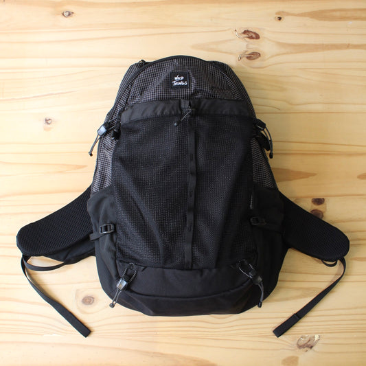 WILD THINGS JAPAN - 
MINIMALIST SPECTRA BACKPACK
