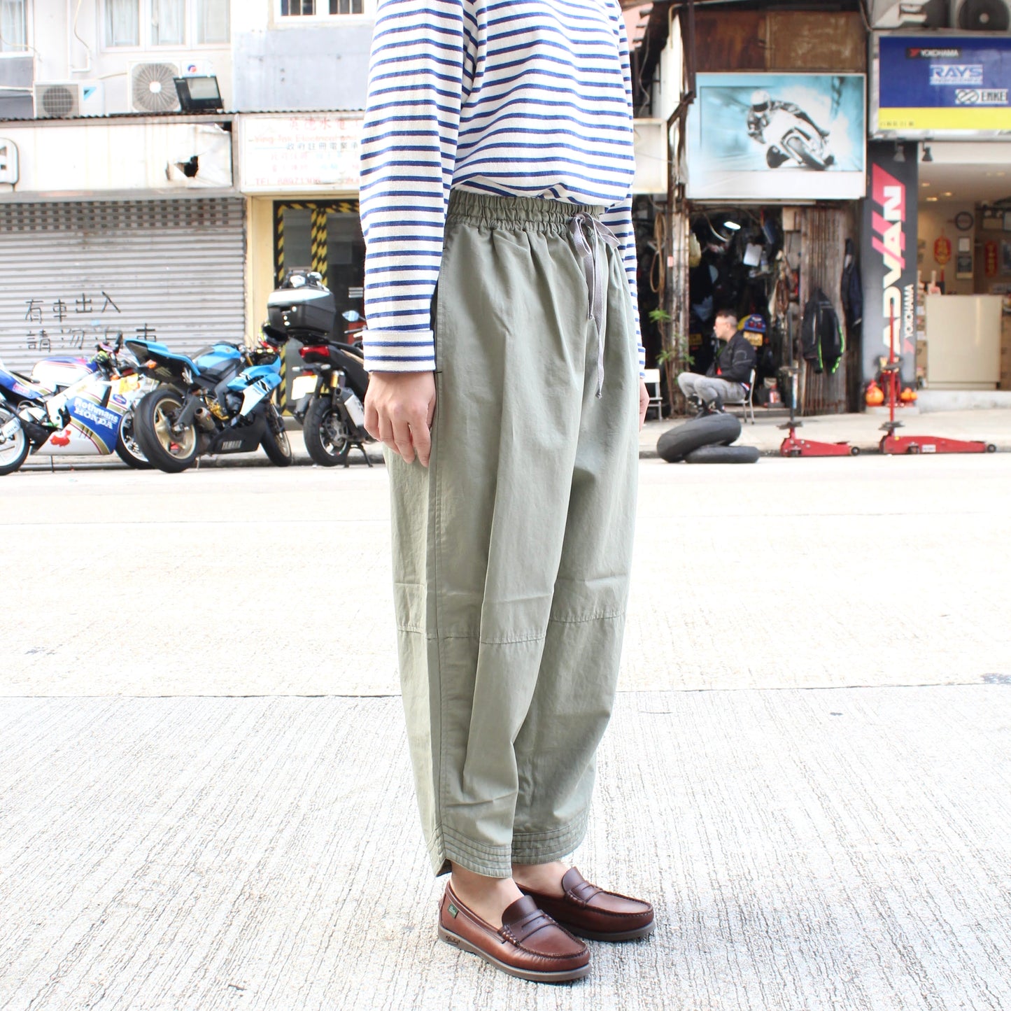 sugatakatachi - 
HEM STITCHED PANTS