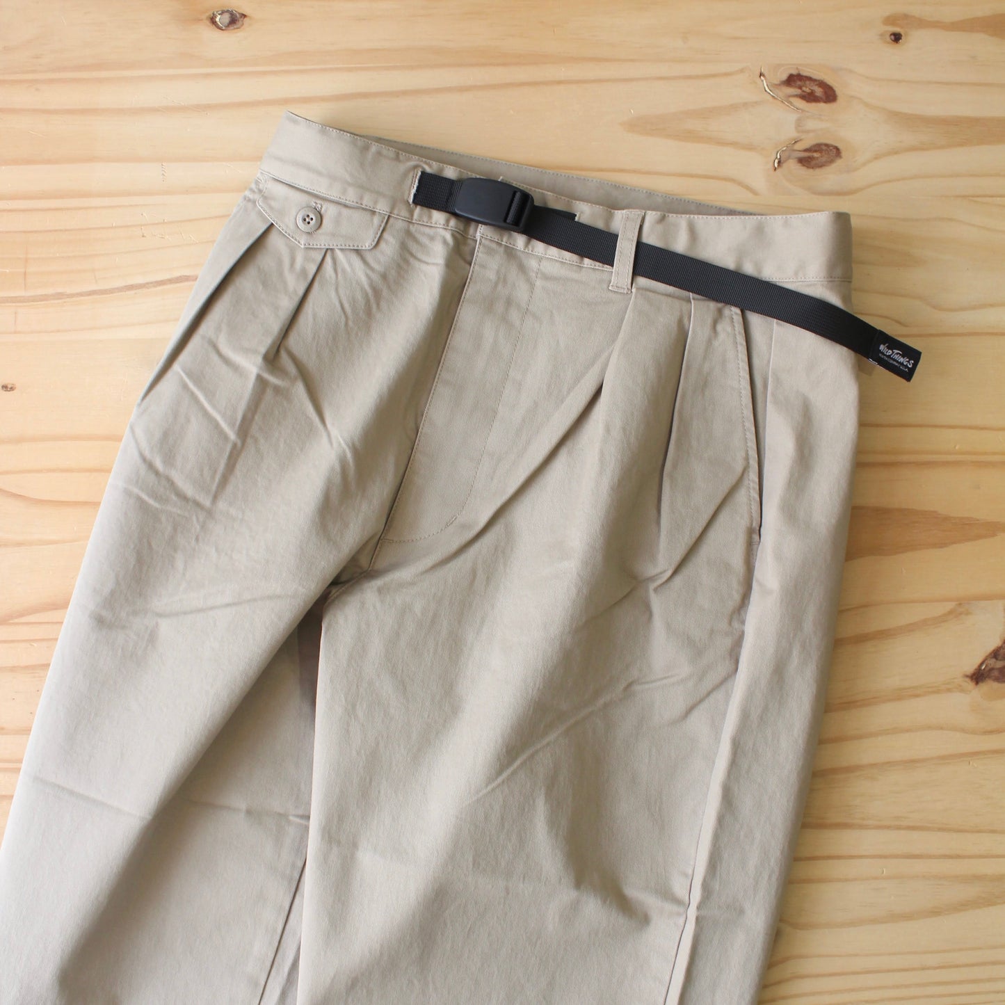 WILD THINGS JAPAN - 2 TUCK FRENCH CHINO