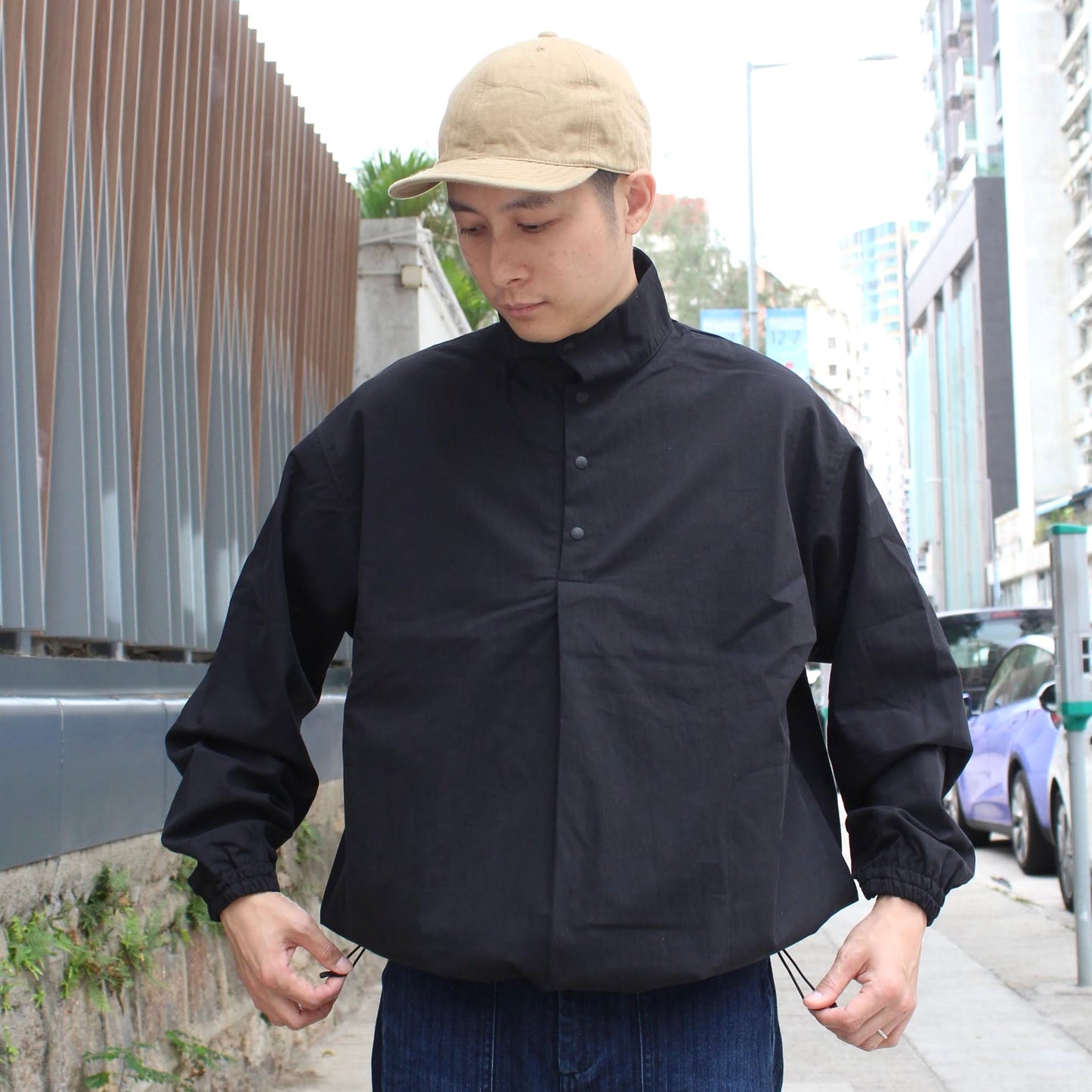 MANUAL ALPHABET - 
PULLOVER SNAP JACKET